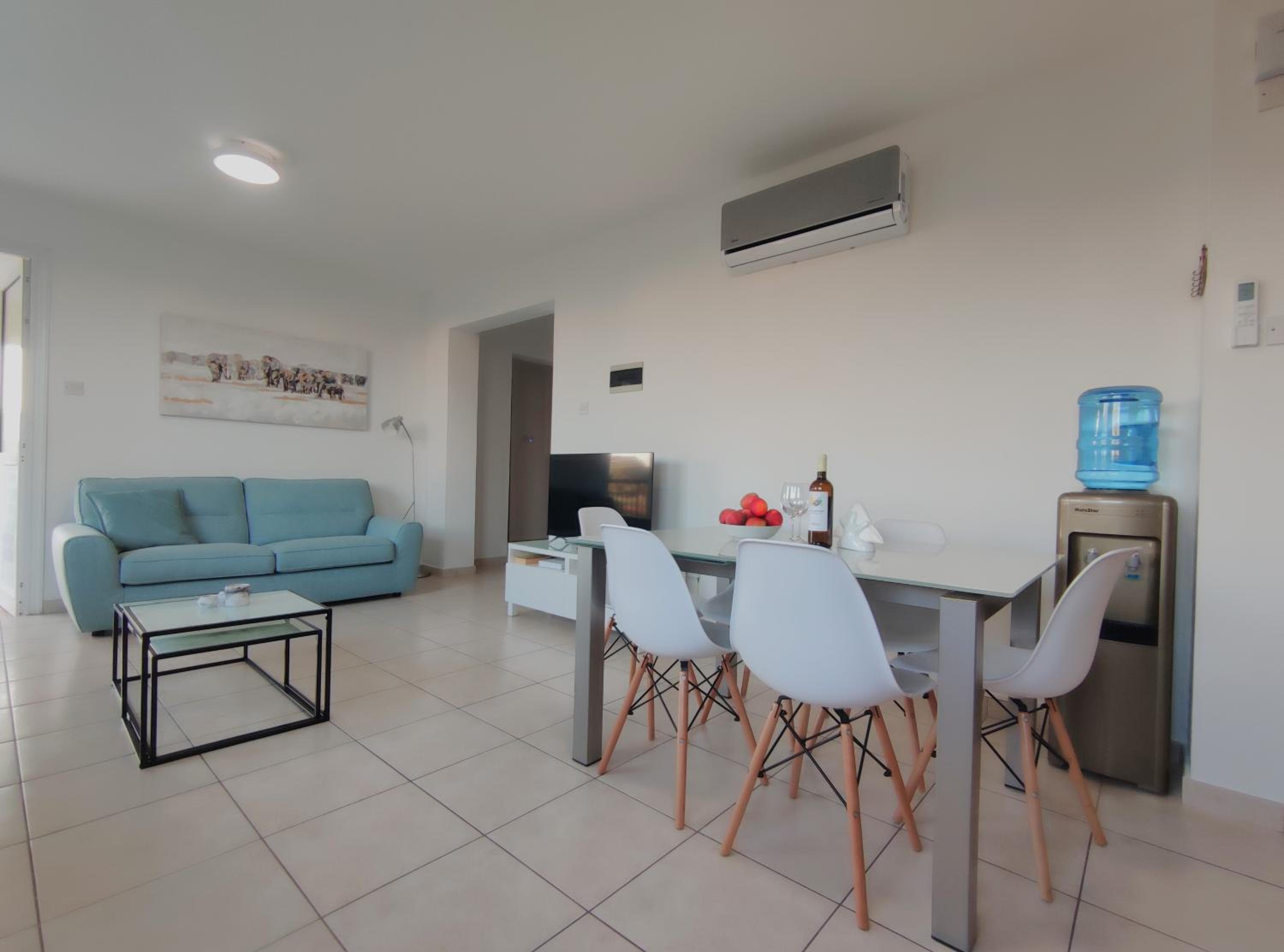 Pantelia Apartment Paralimni