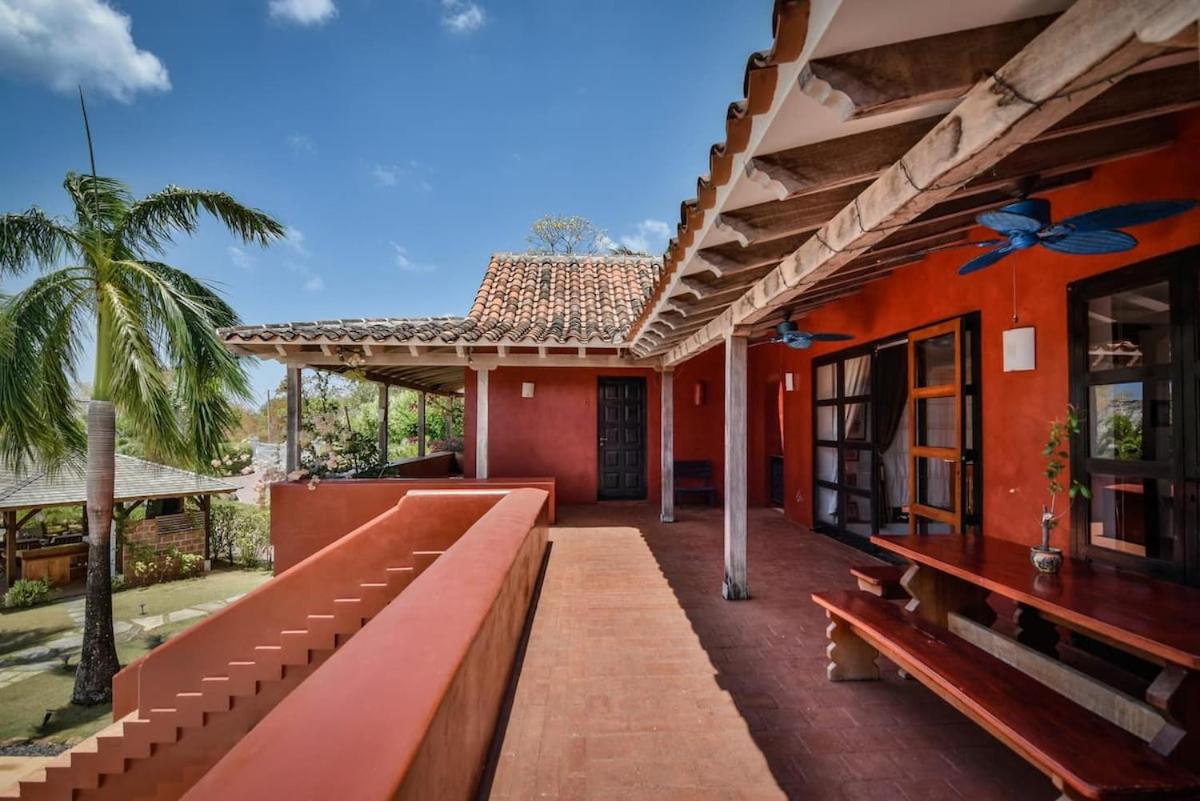 Private 3-Bedroom Section of Villa Esplendorosa view 3