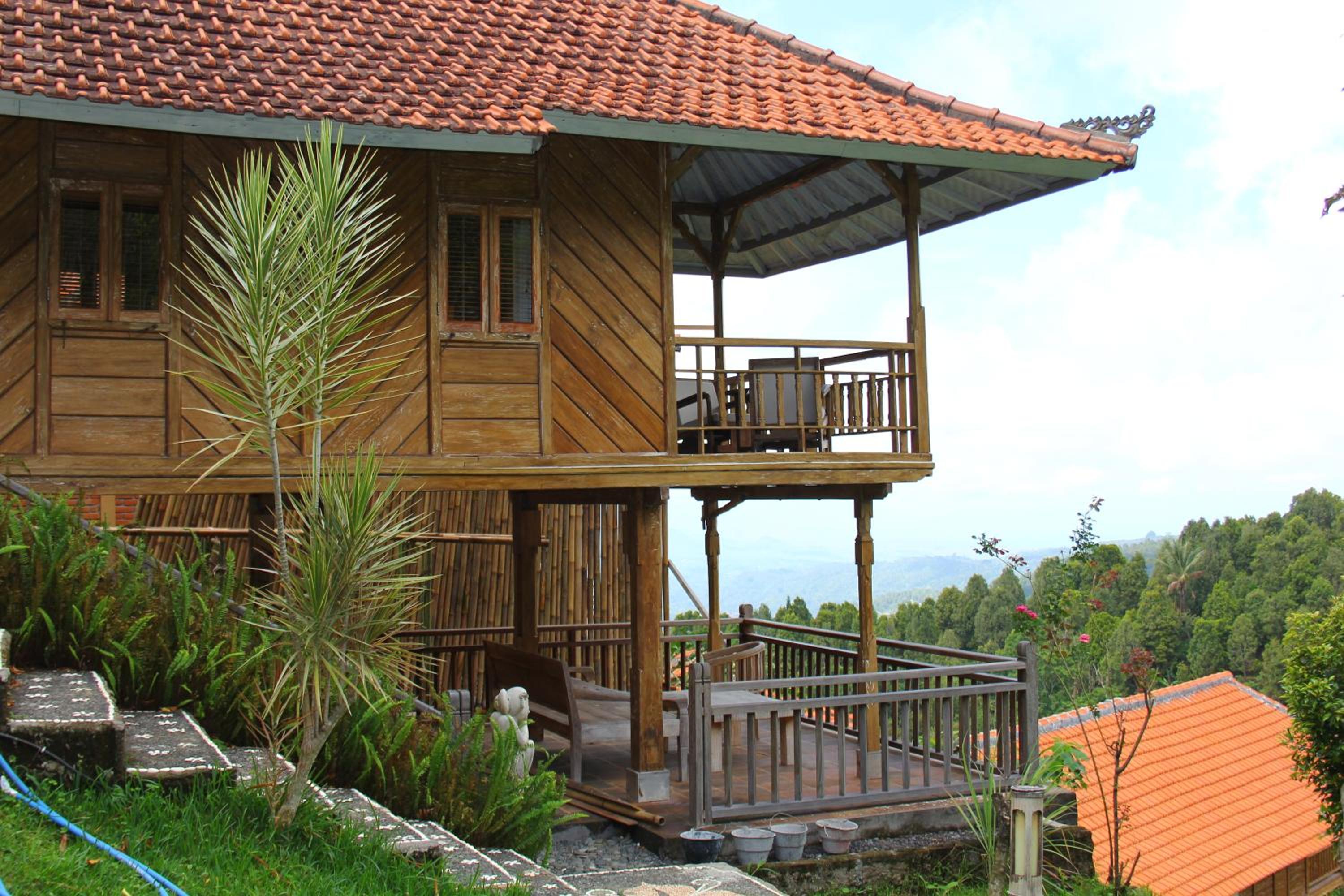 Melanting Cottages