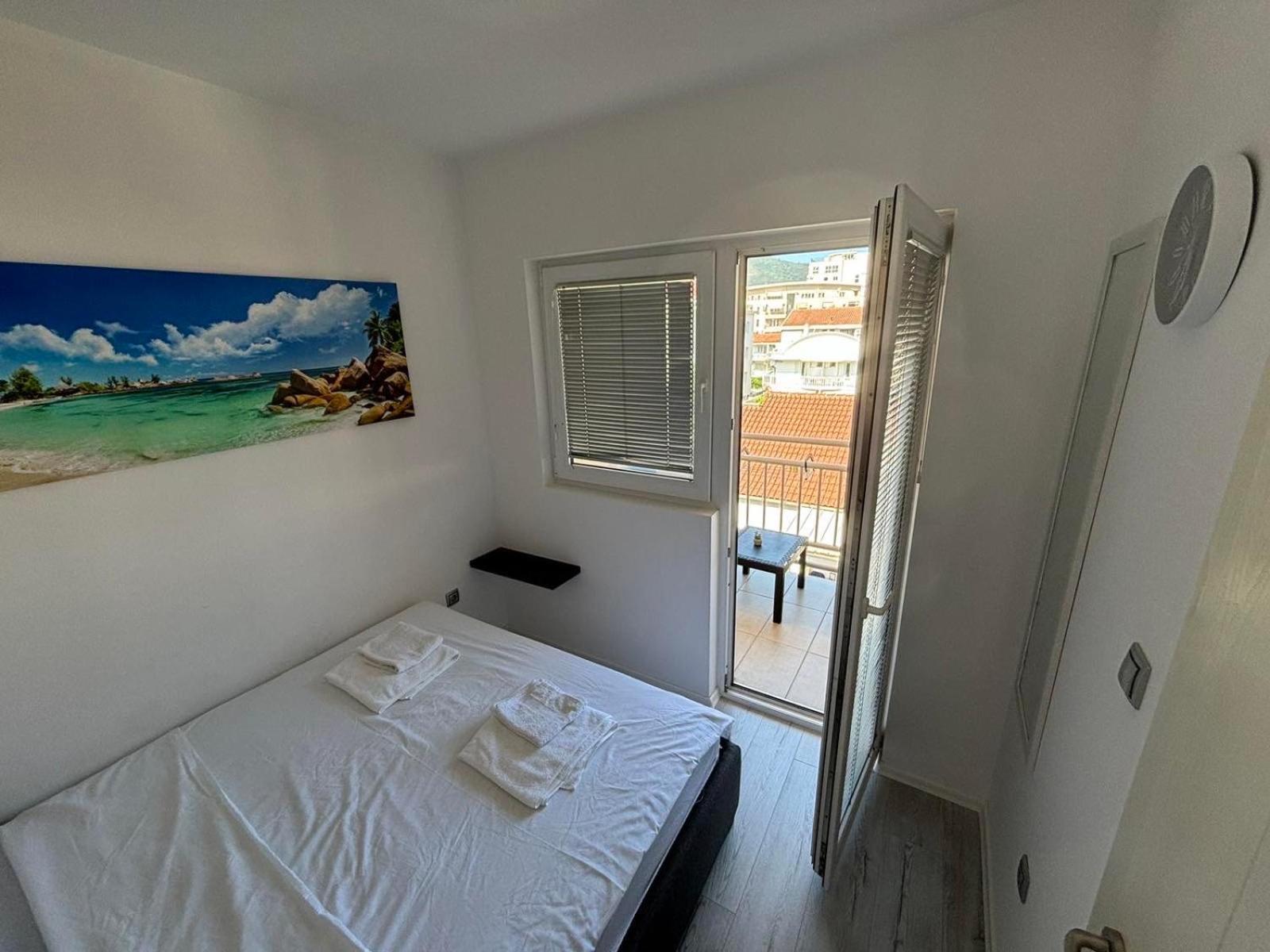 Apartment Saint Tropez Budva, Privatna garaža view 5