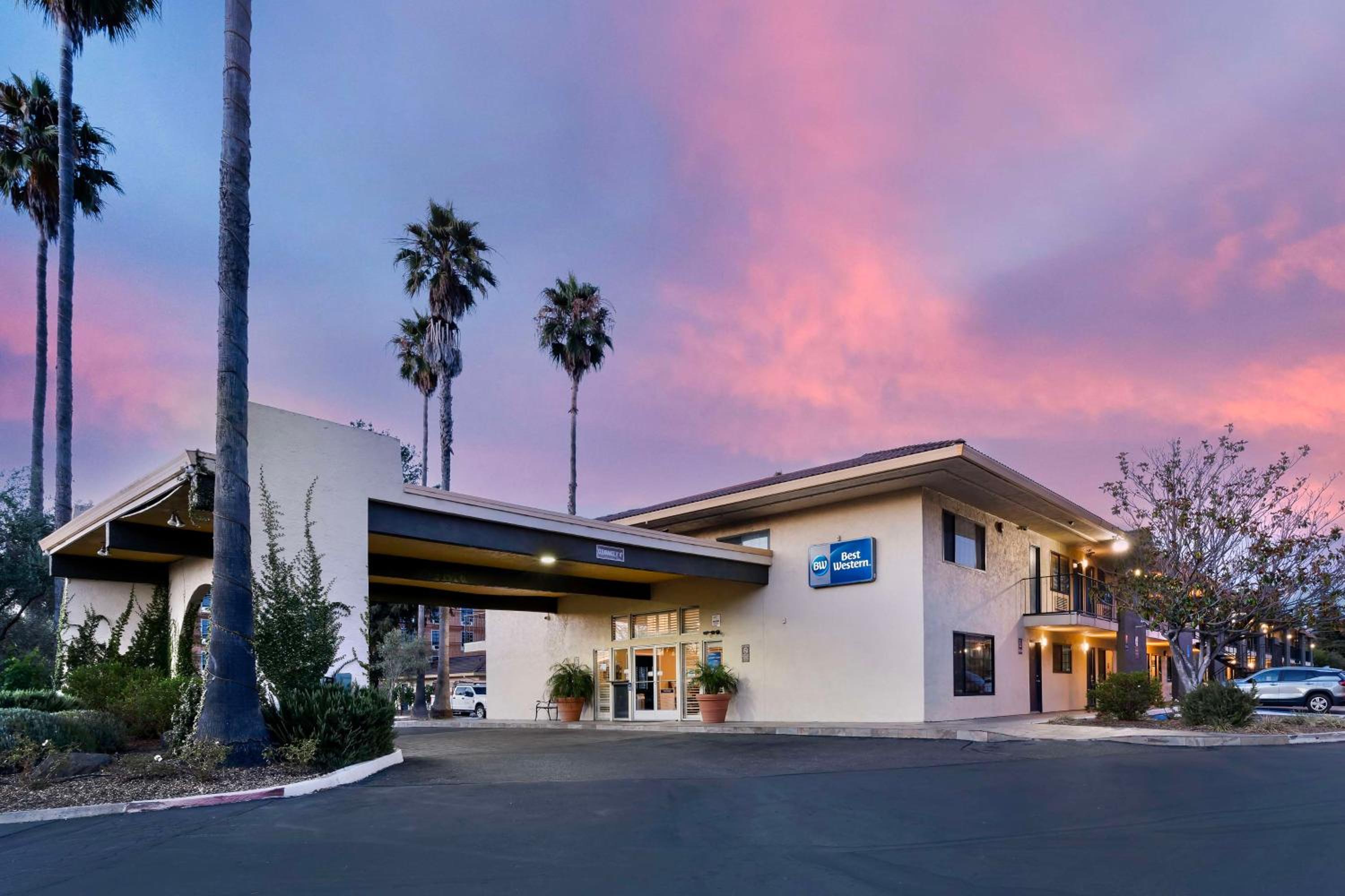 Rohnert Park Vacations - Best Western Sonoma Winegrower's Inn - Property Image 1