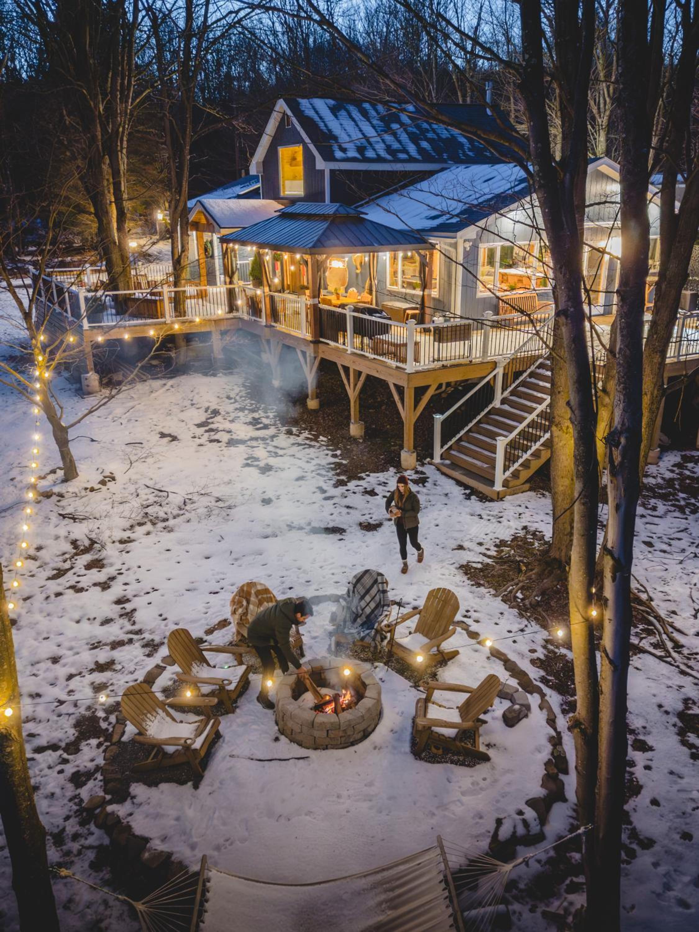 Mount Zurich 14 PPL Hot Tub Fire pit Pool Table Playground view 3
