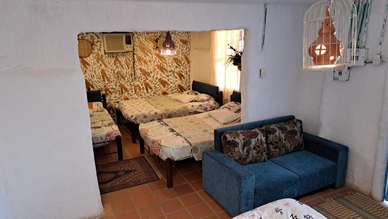Hostal ROLLED
