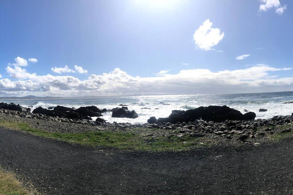 Waves on North, El Sandi 4, Beachfront getaway