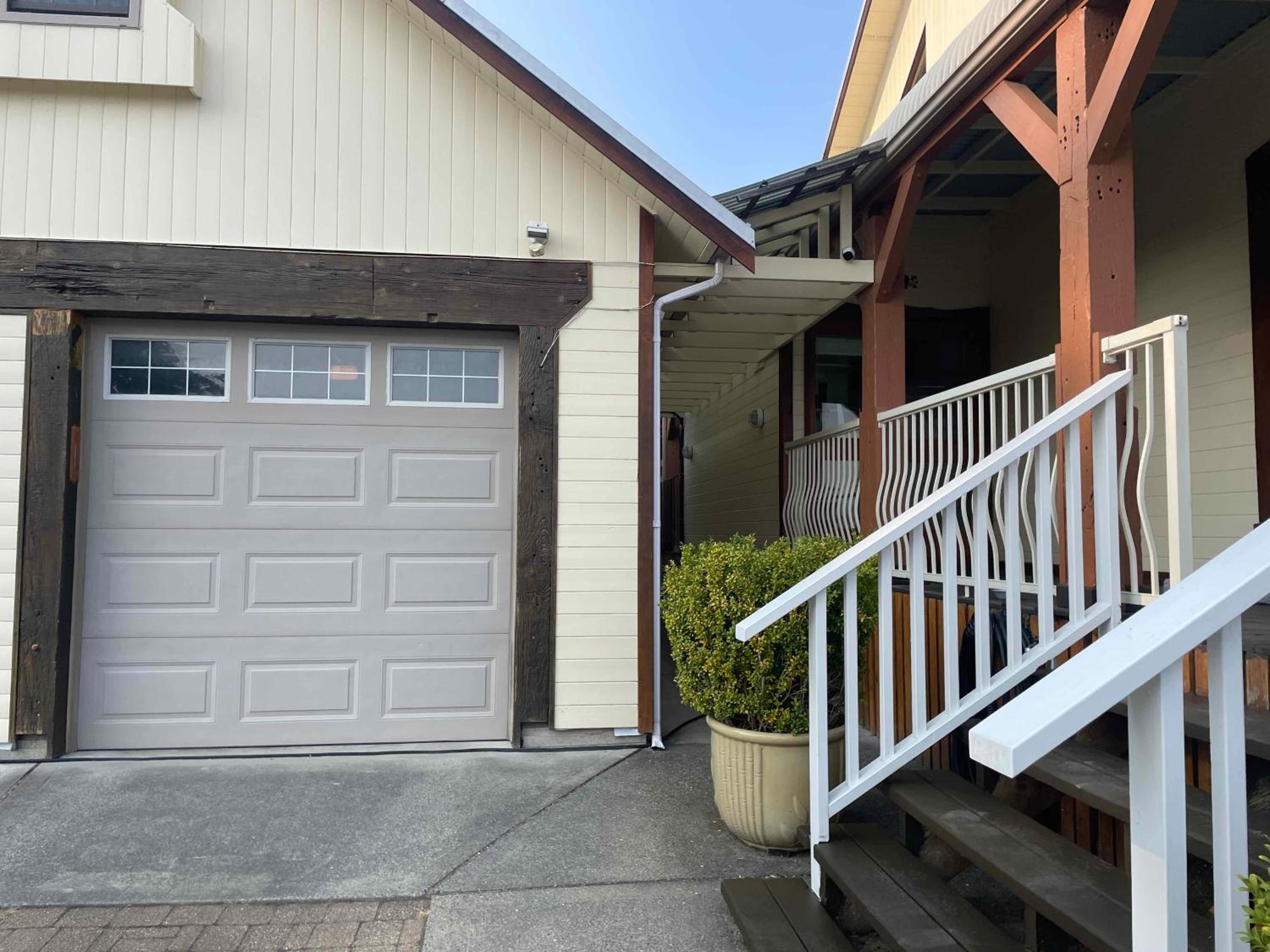 Sooke Vacations - Acre By the Sea Guest Suite - Property Image 7