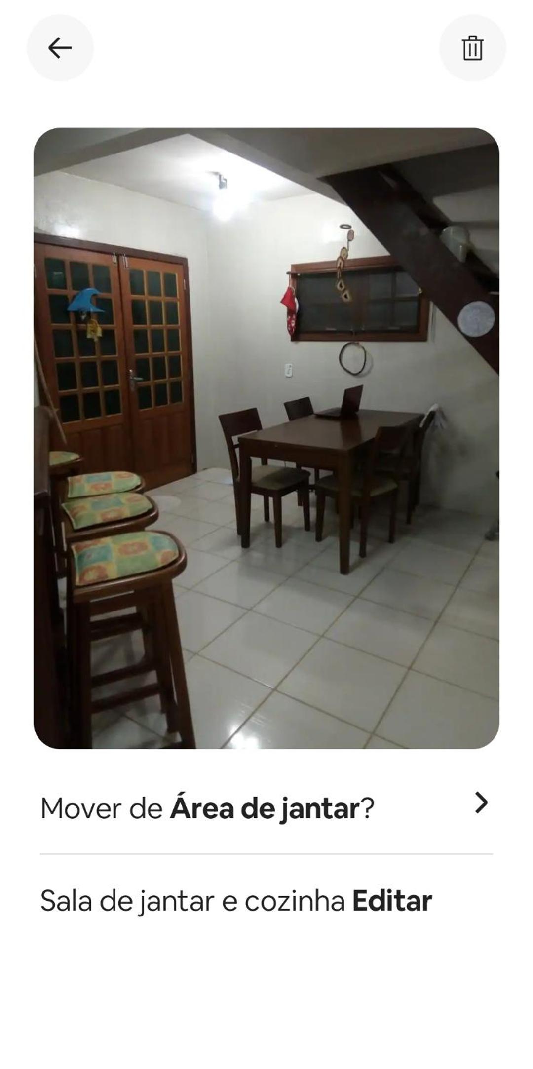 Casa na reserva natural do surf com trilha para praia e terreno compartilhado