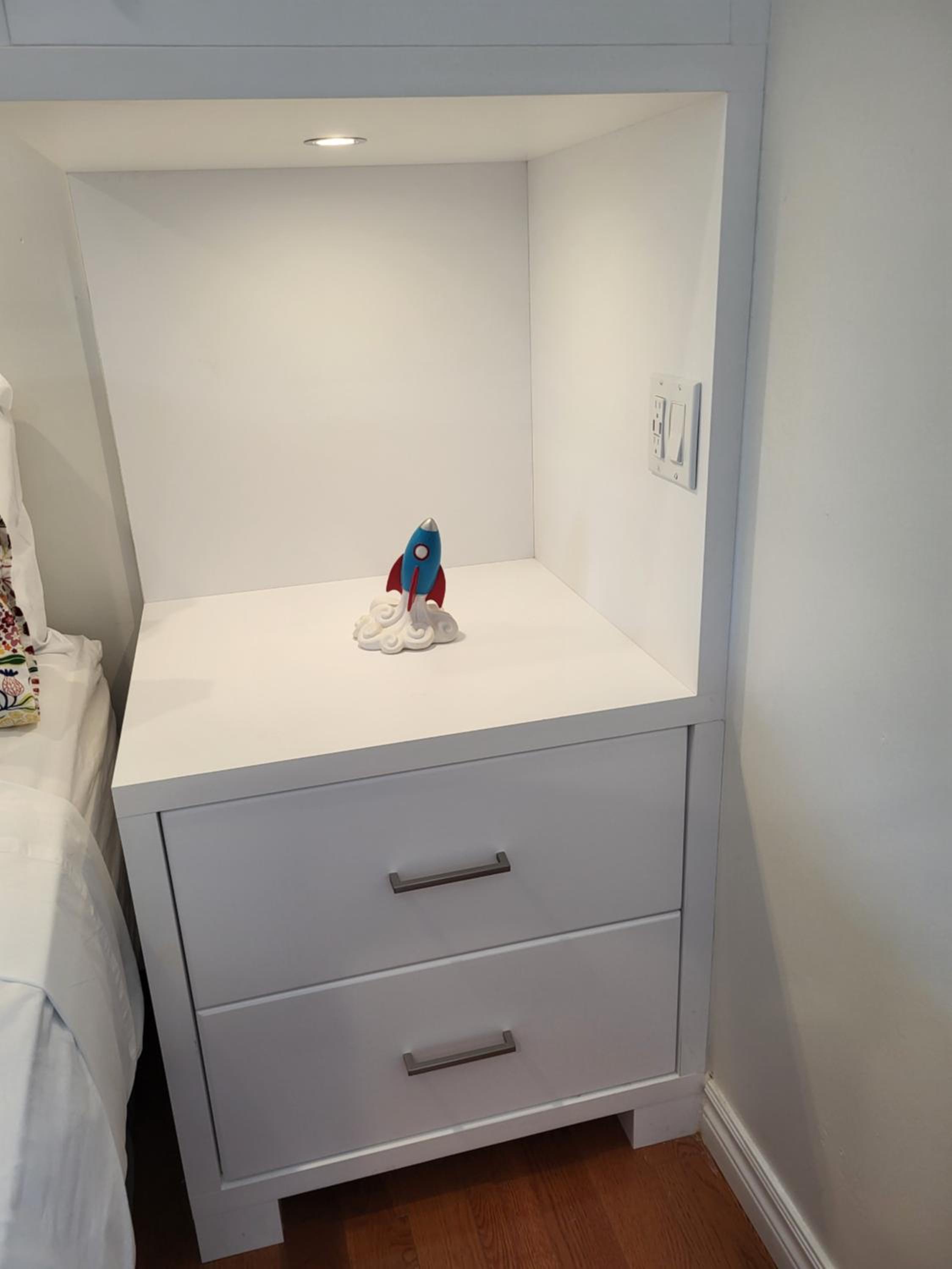 Downtown Toronto House Central 2BED 2BATH Subway Free Parking