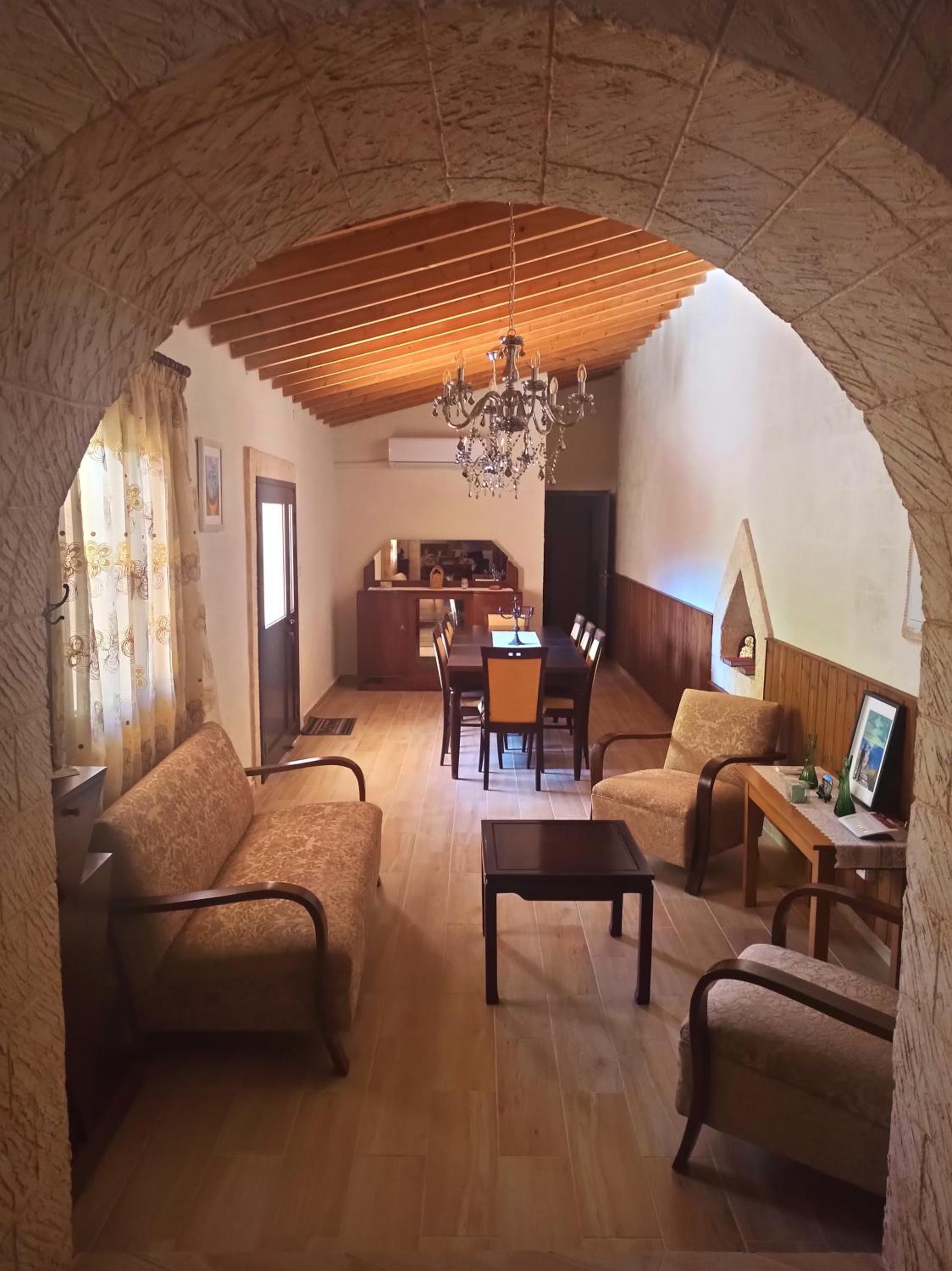 Cottage in Anogyra