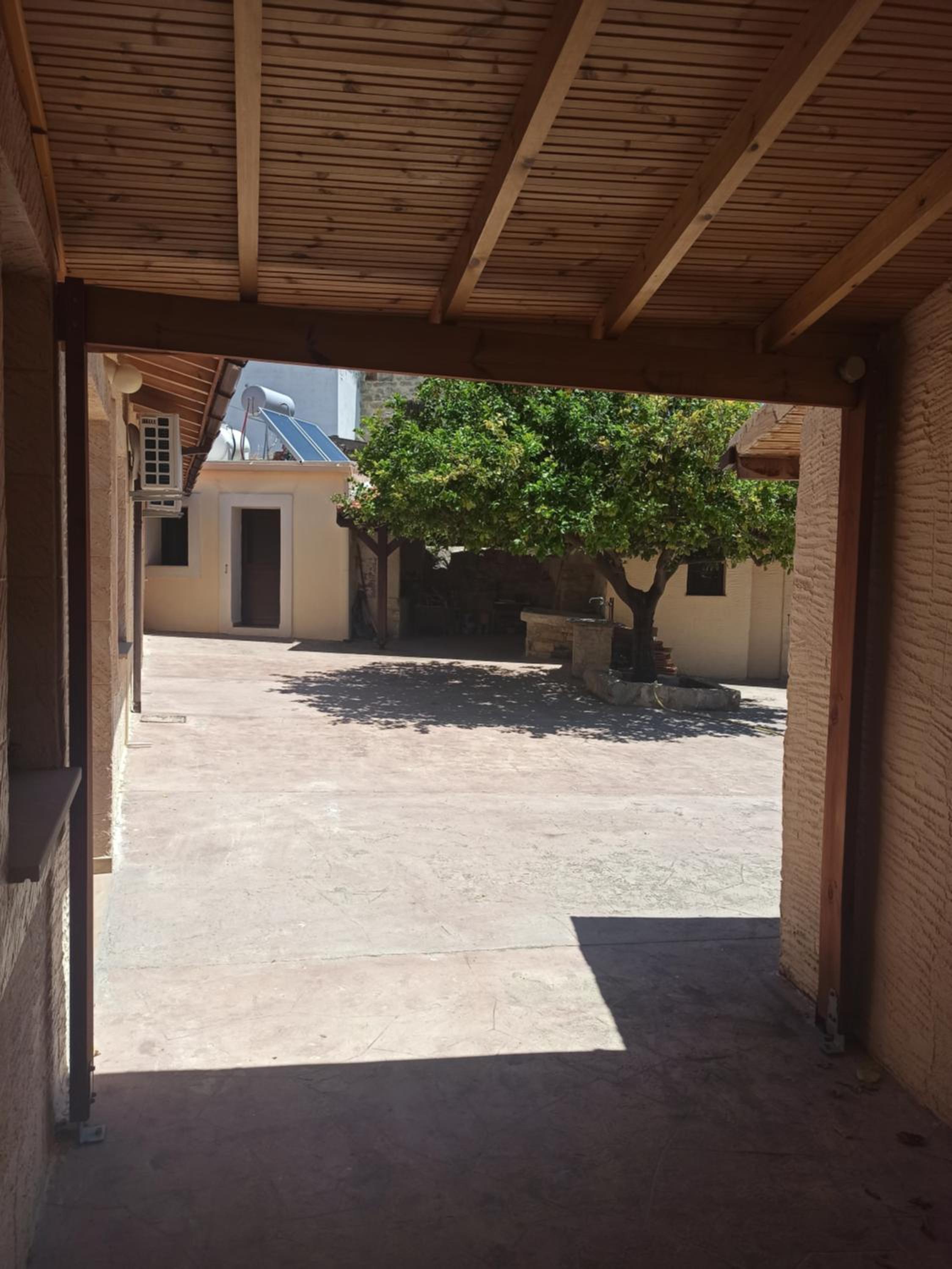 Cottage in Anogyra