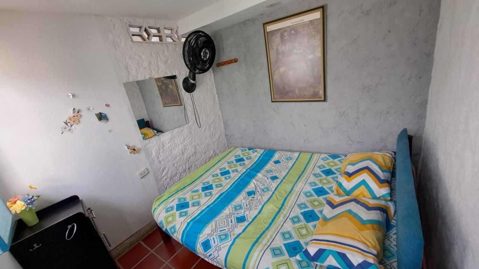 Hostal ROLLED