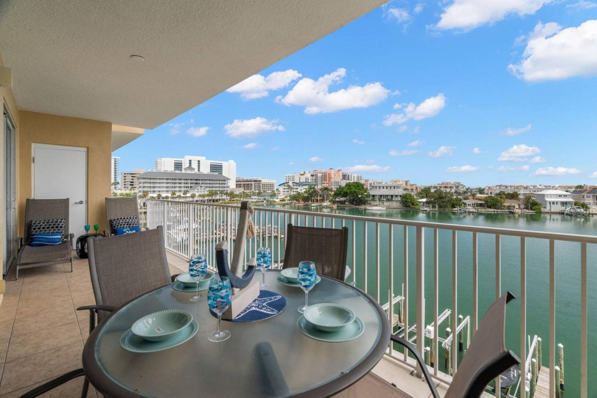 404 Bay Harbor