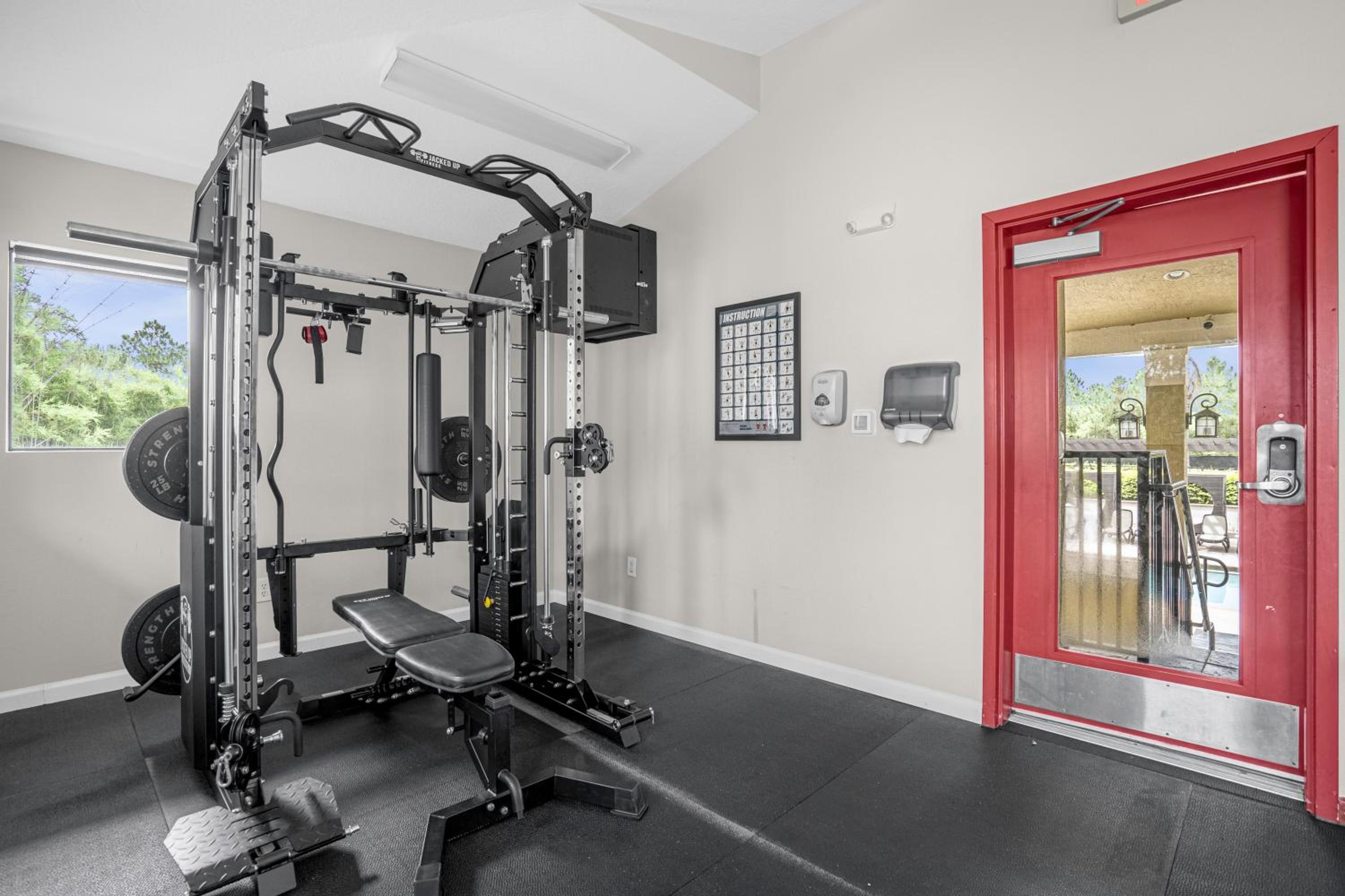 4BR Disney Family Townhouse Resort in Orlando - with Resort Pool, Gym, Games, & Jacuzzi