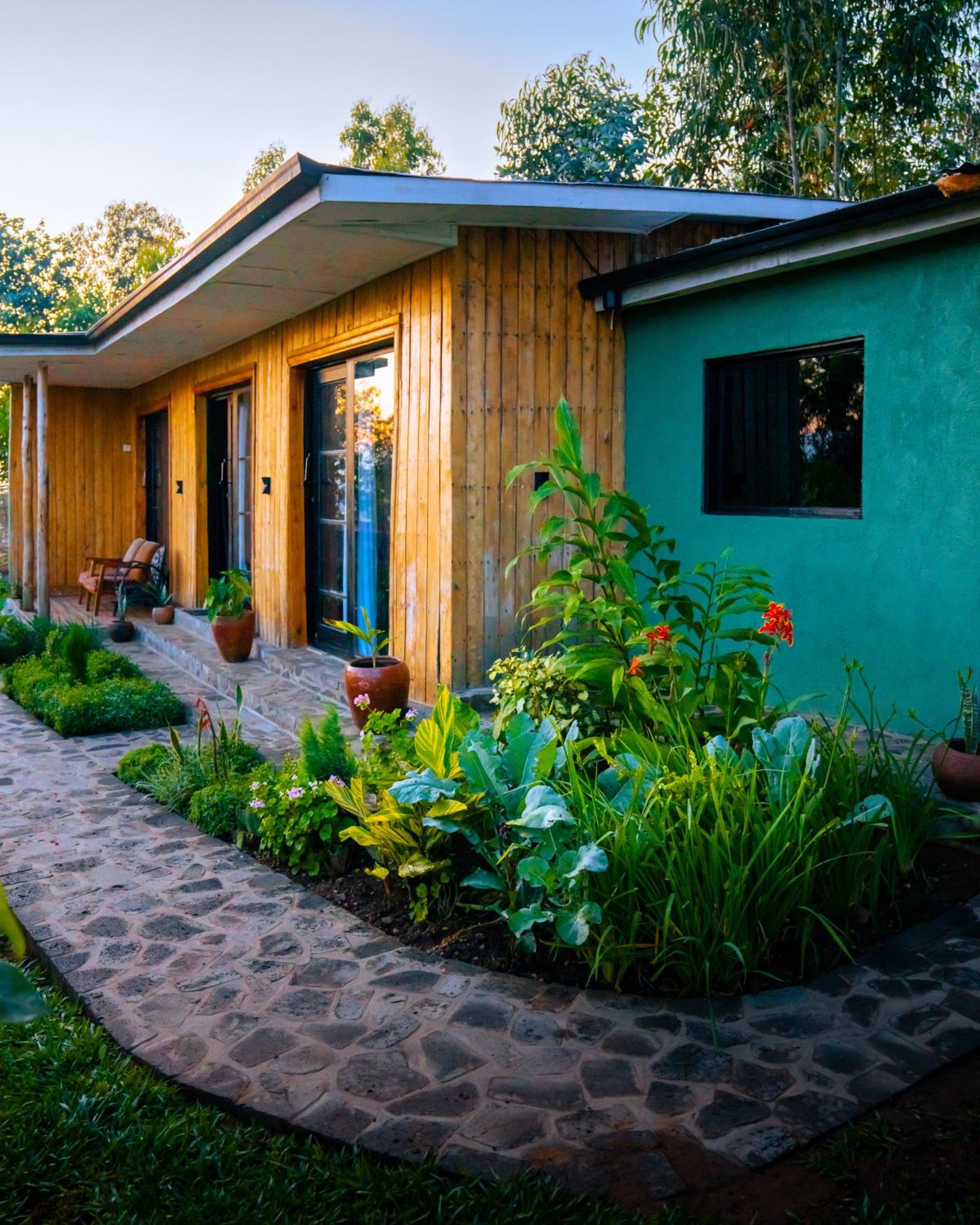 Khaya Nzuri Romantic Hilltop Cabin with Virunga Views view 3