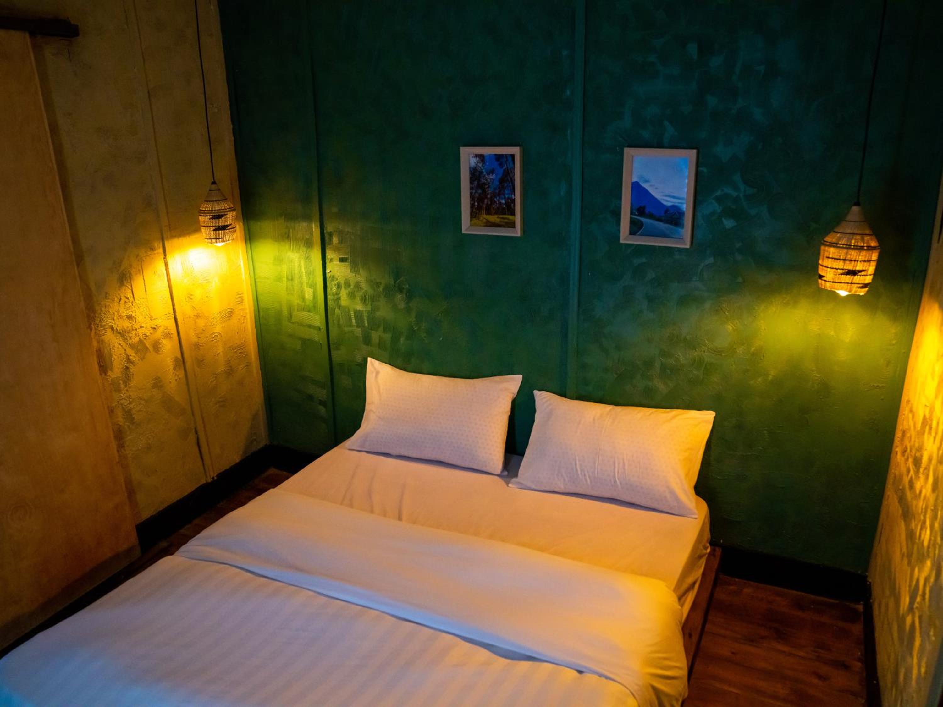 Khaya Nzuri Romantic Hilltop Cabin with Virunga Views view 5