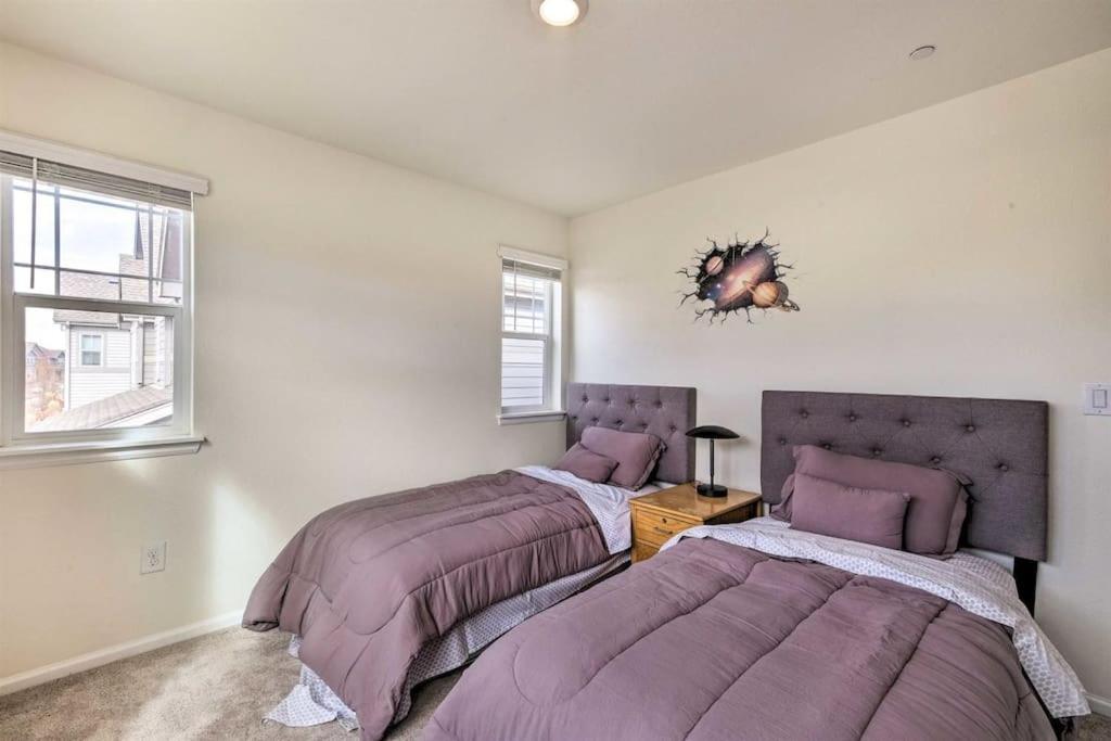 Charming 3BR Retreat - Perfect for Families! view 3