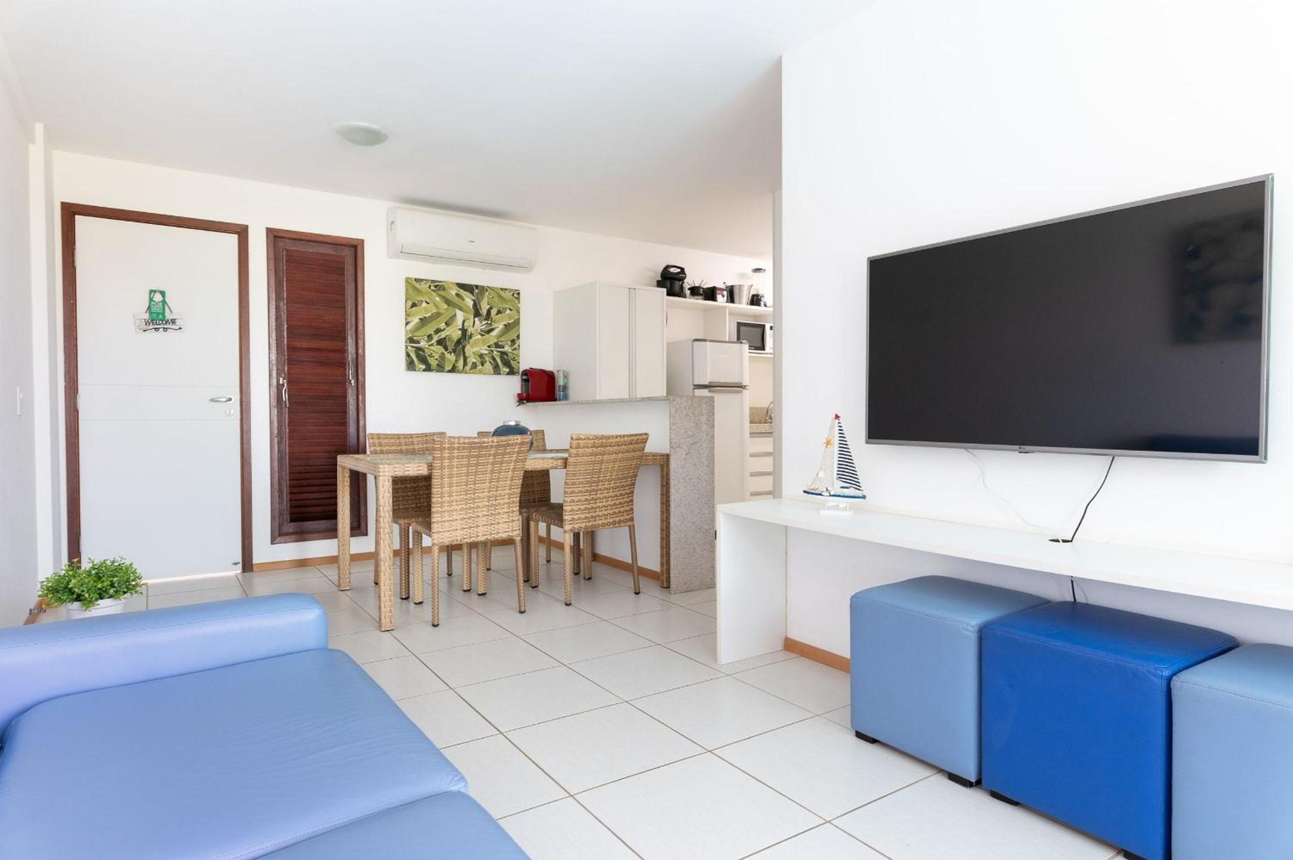Nui Supreme Beach Living Muro Alto por Brevelar