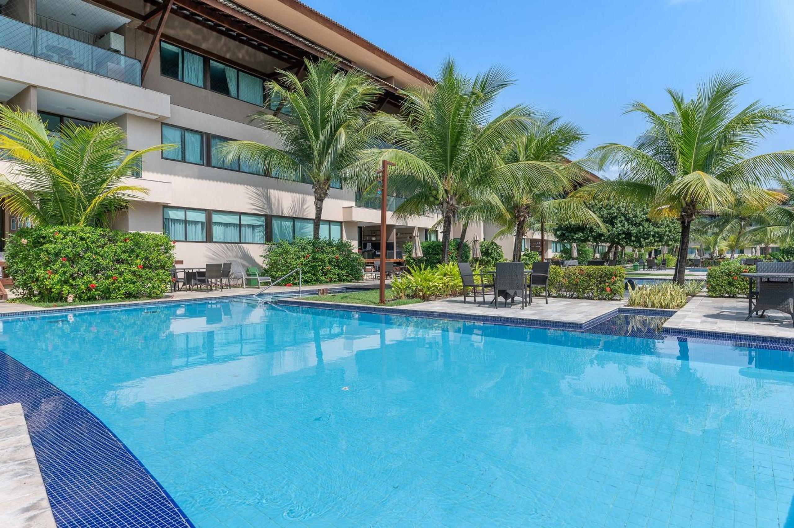 Nui Supreme Beach Living Muro Alto por Brevelar