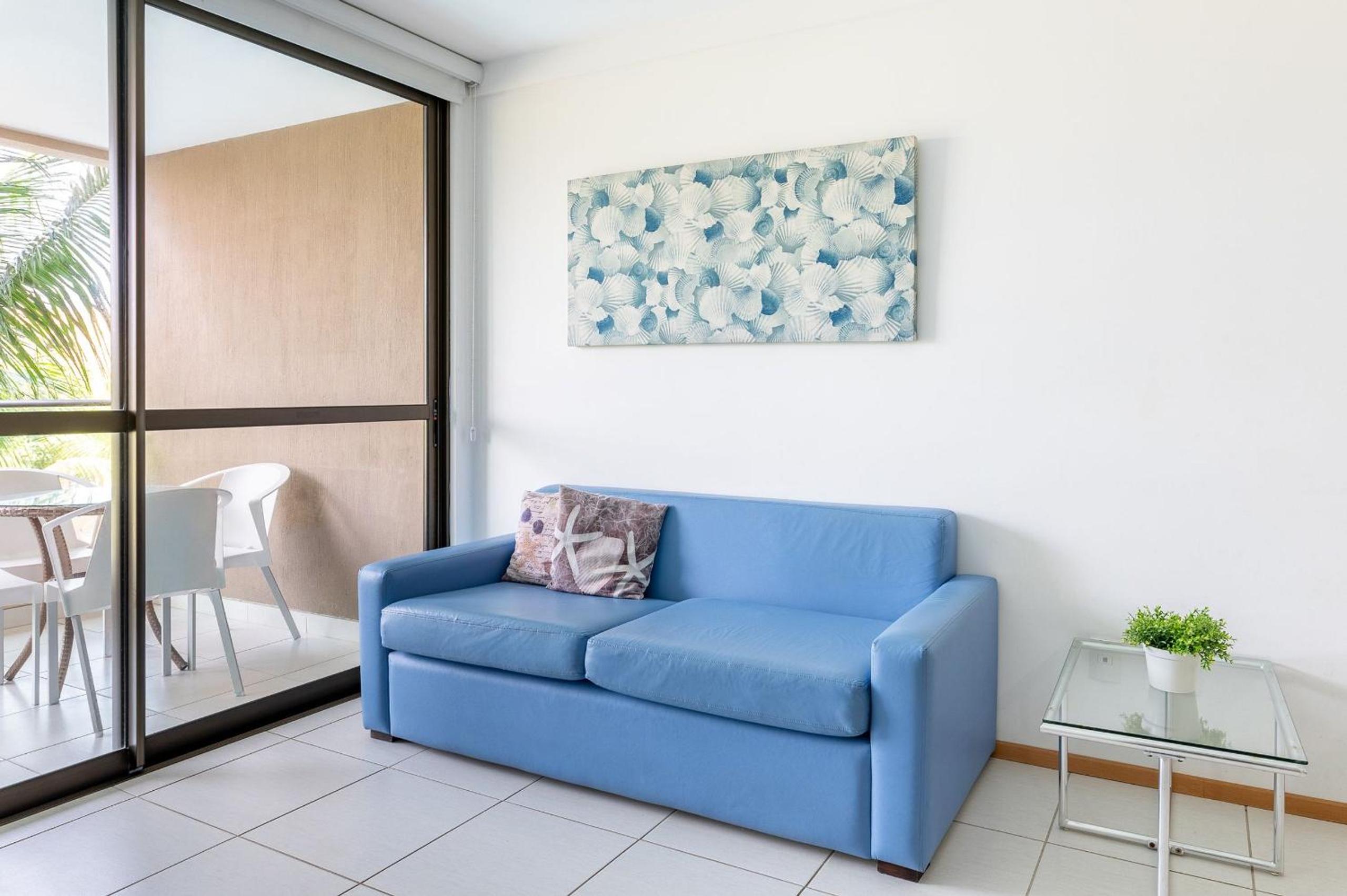 Nui Supreme Beach Living Muro Alto por Brevelar