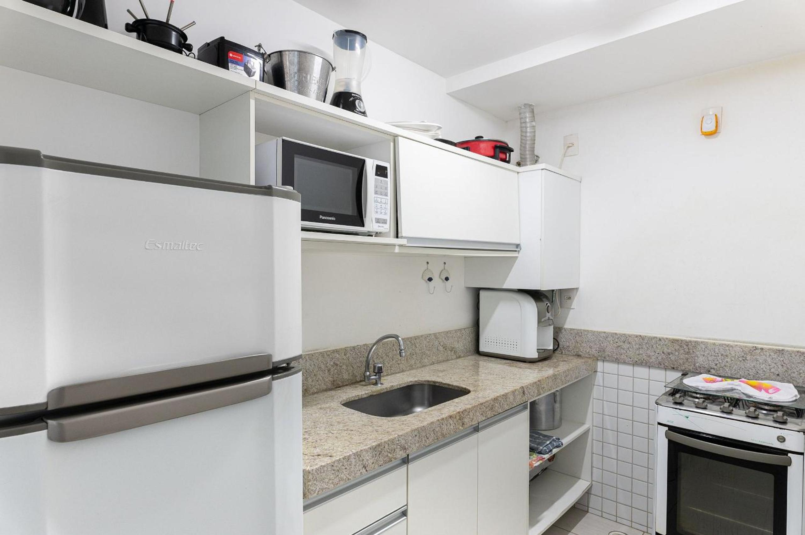 Nui Supreme Beach Living Muro Alto por Brevelar