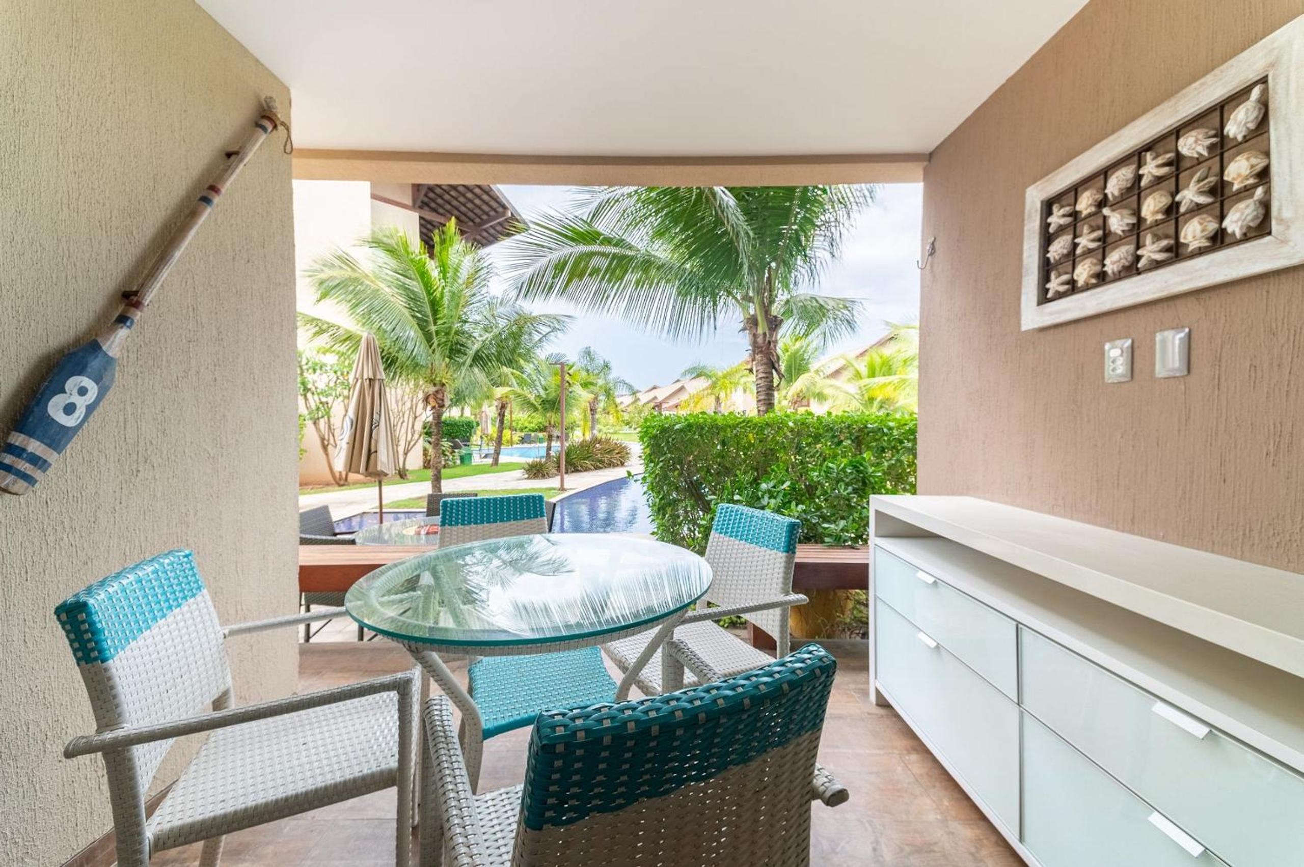 Nui Supreme Beach Living Muro Alto por Brevelar