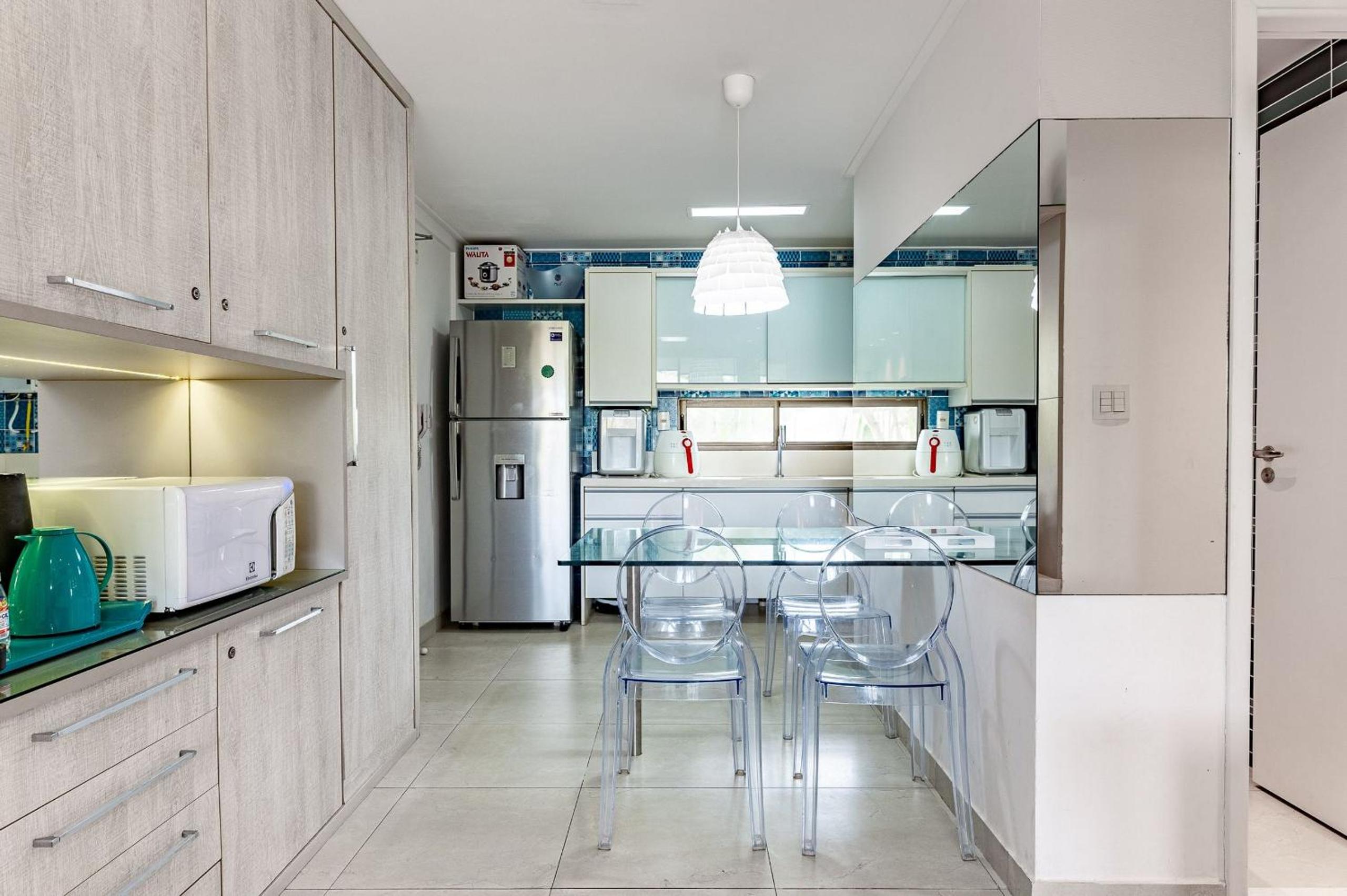 Nui Supreme Beach Living Muro Alto por Brevelar
