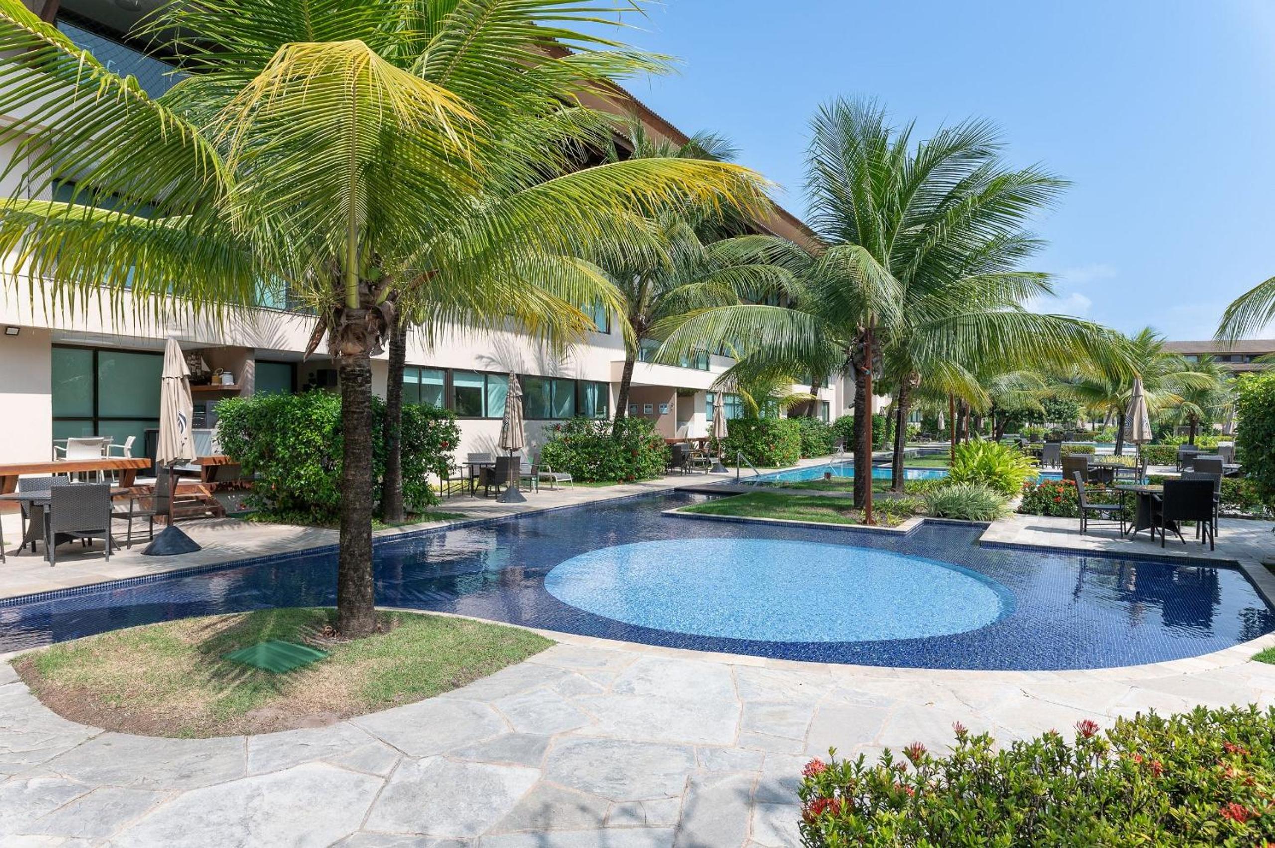 Nui Supreme Beach Living Muro Alto por Brevelar
