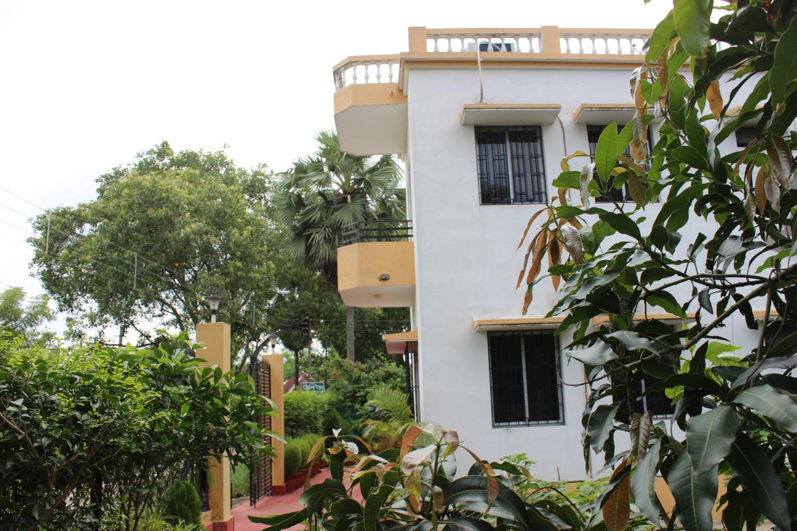 Udita (উদিতা) Eco Homestay Santiniketan view 5