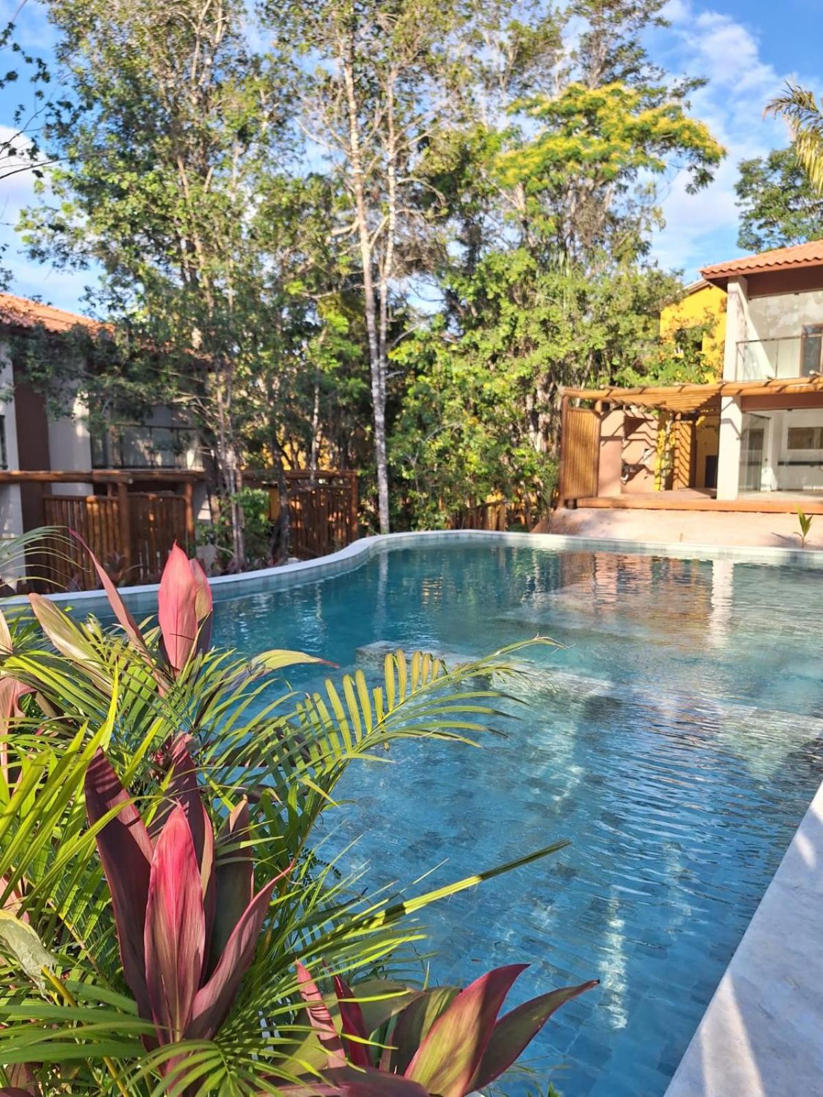 Casa com Hidro e churrasqueira privativa
