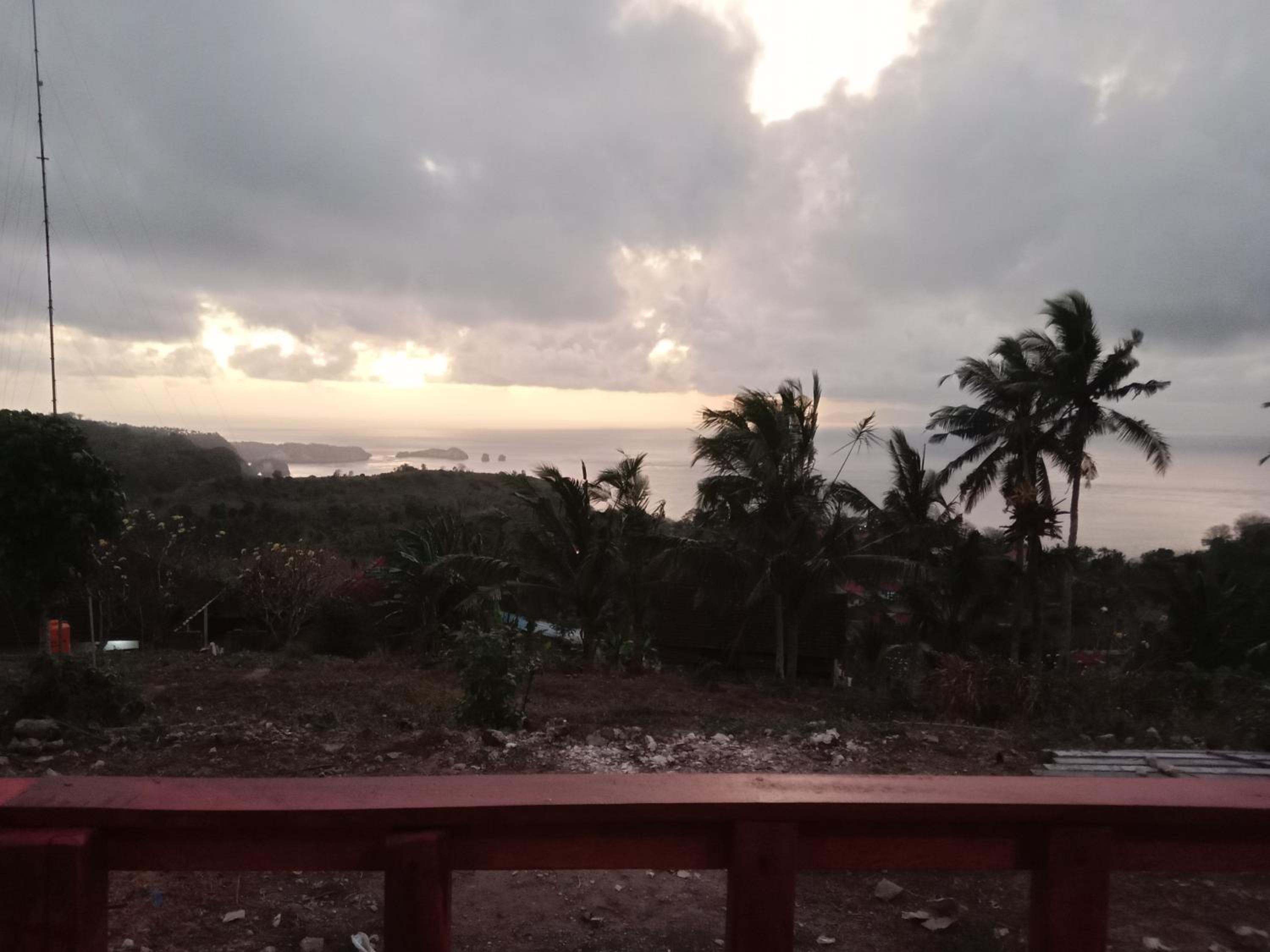 Janggur Baud Hill Nusa Penida view 4