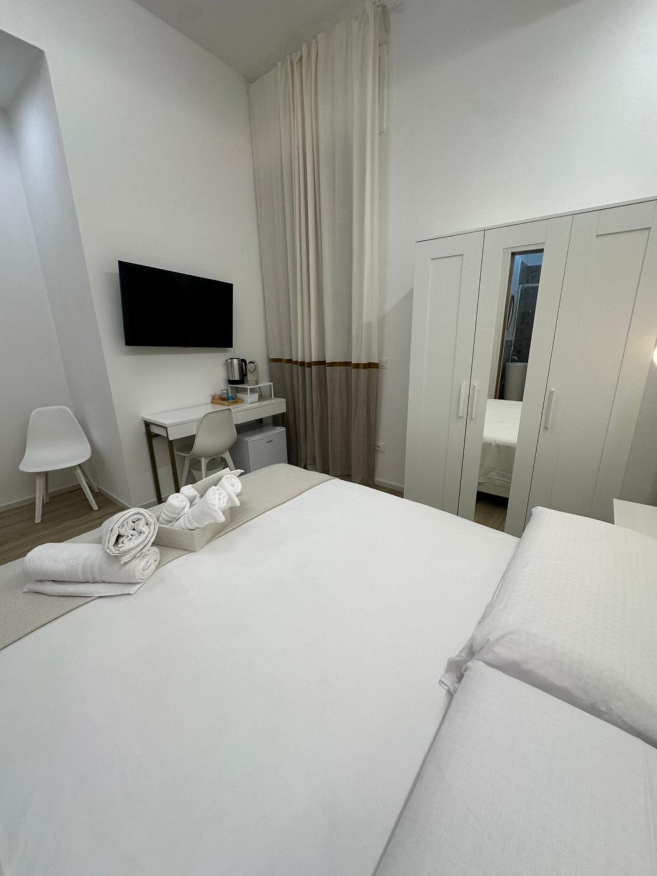 Center Rooms La Spezia view 3