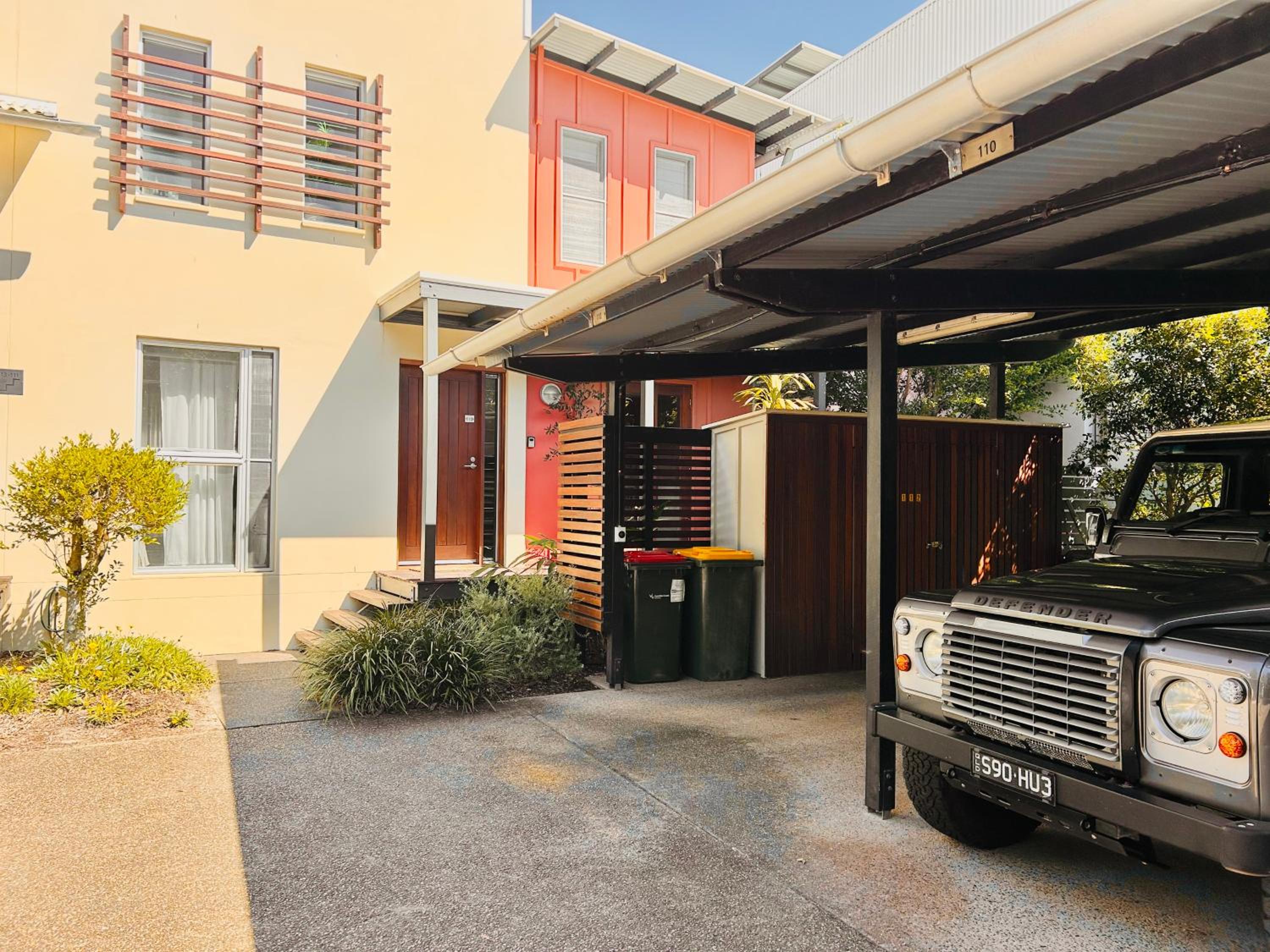 Cosy Apartment at Sebel Twin Waters Resort w Private Garden - 2 Mins Walk to Beach & River