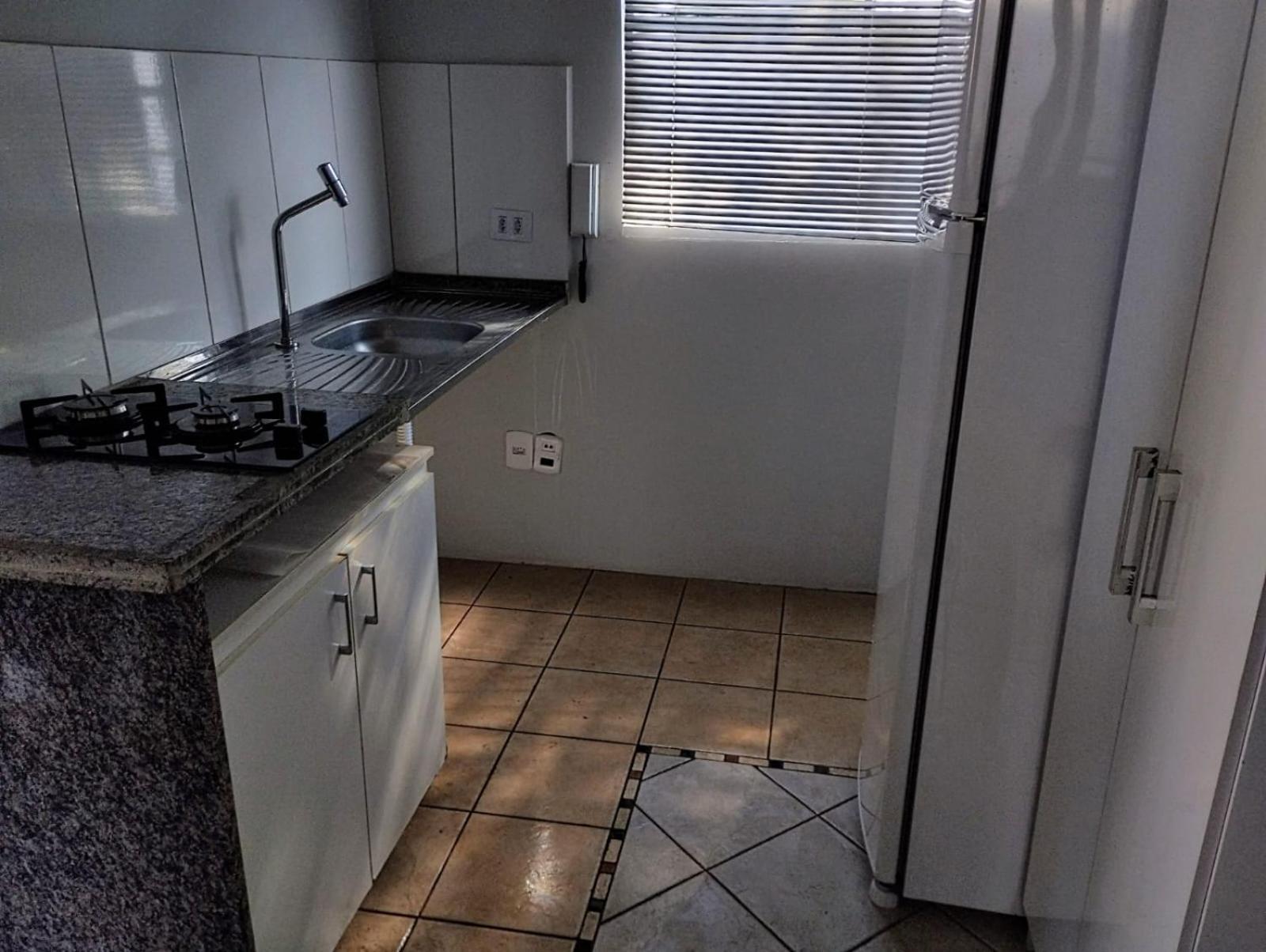 Aconchegante Microcasa Banheiro Privativo e Garagem Compartilhada