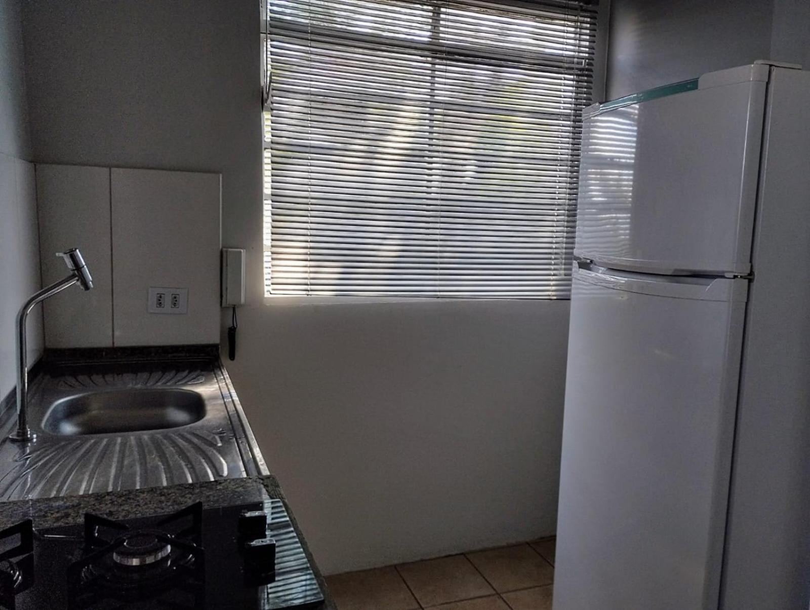 Aconchegante Microcasa Banheiro Privativo e Garagem Compartilhada