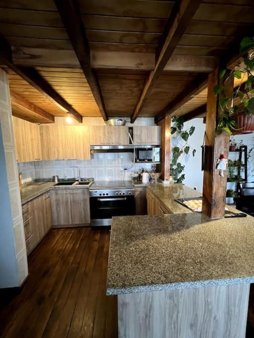 CASONA AZABACHE en Mariscadero, Pelluhue