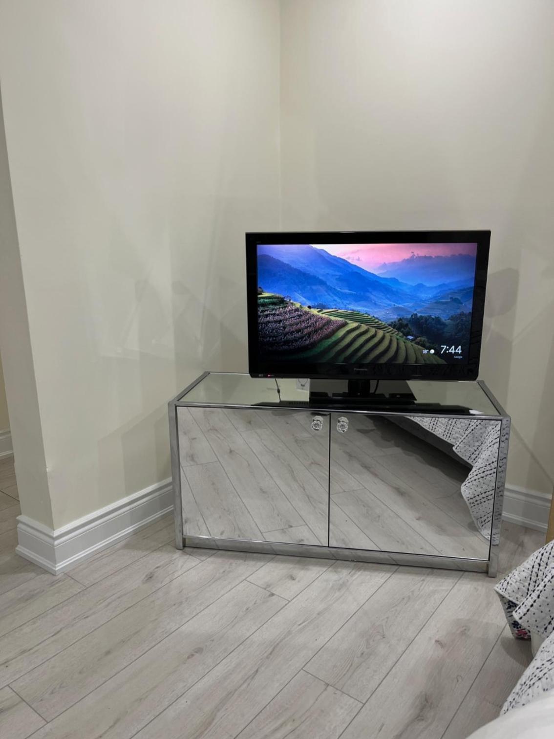 Comfortable Basement Home in Oakville, Ontario , Canada
