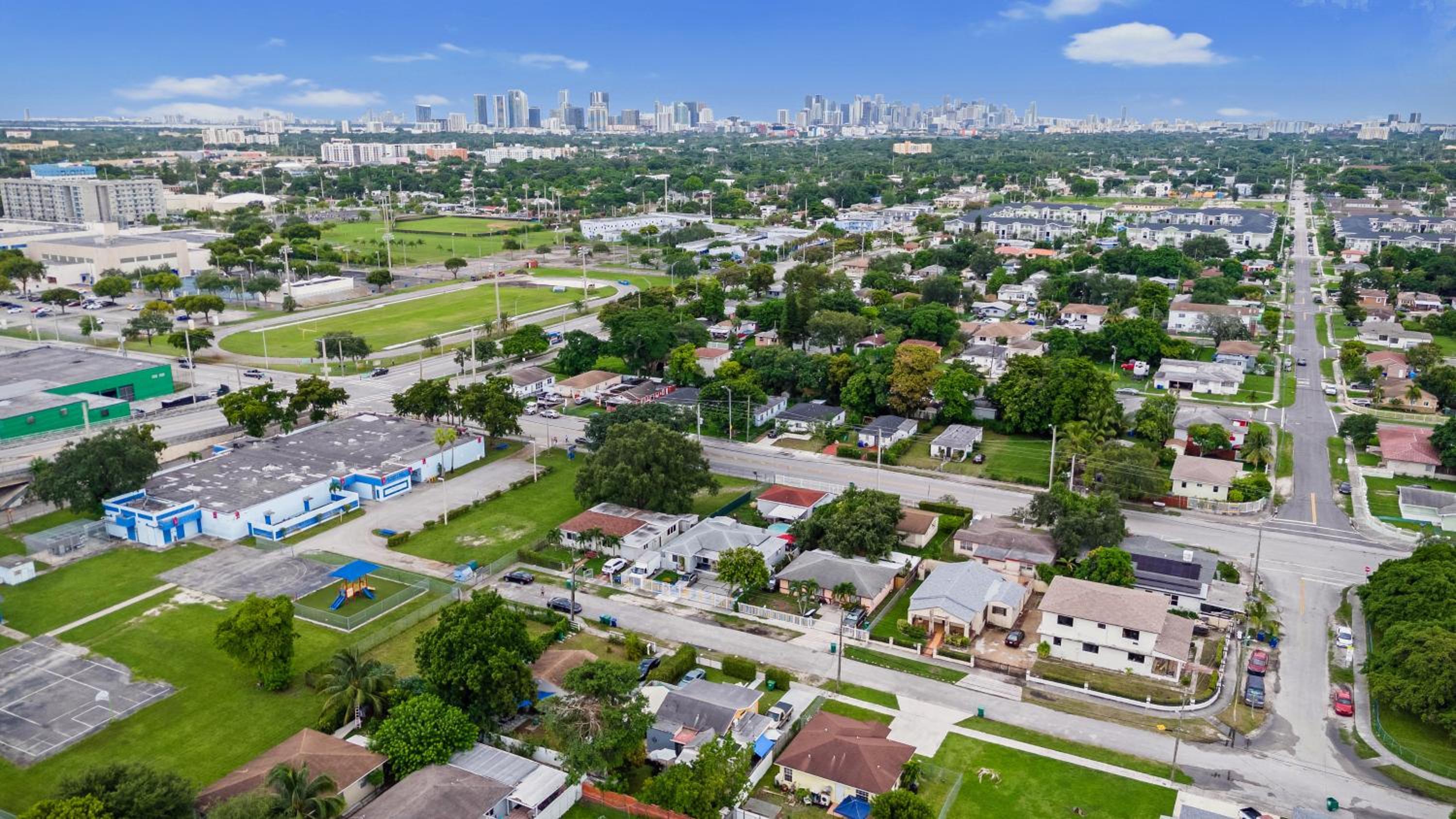Modern 3-Bedroom Retreat near Wynwood - Miami Oasis