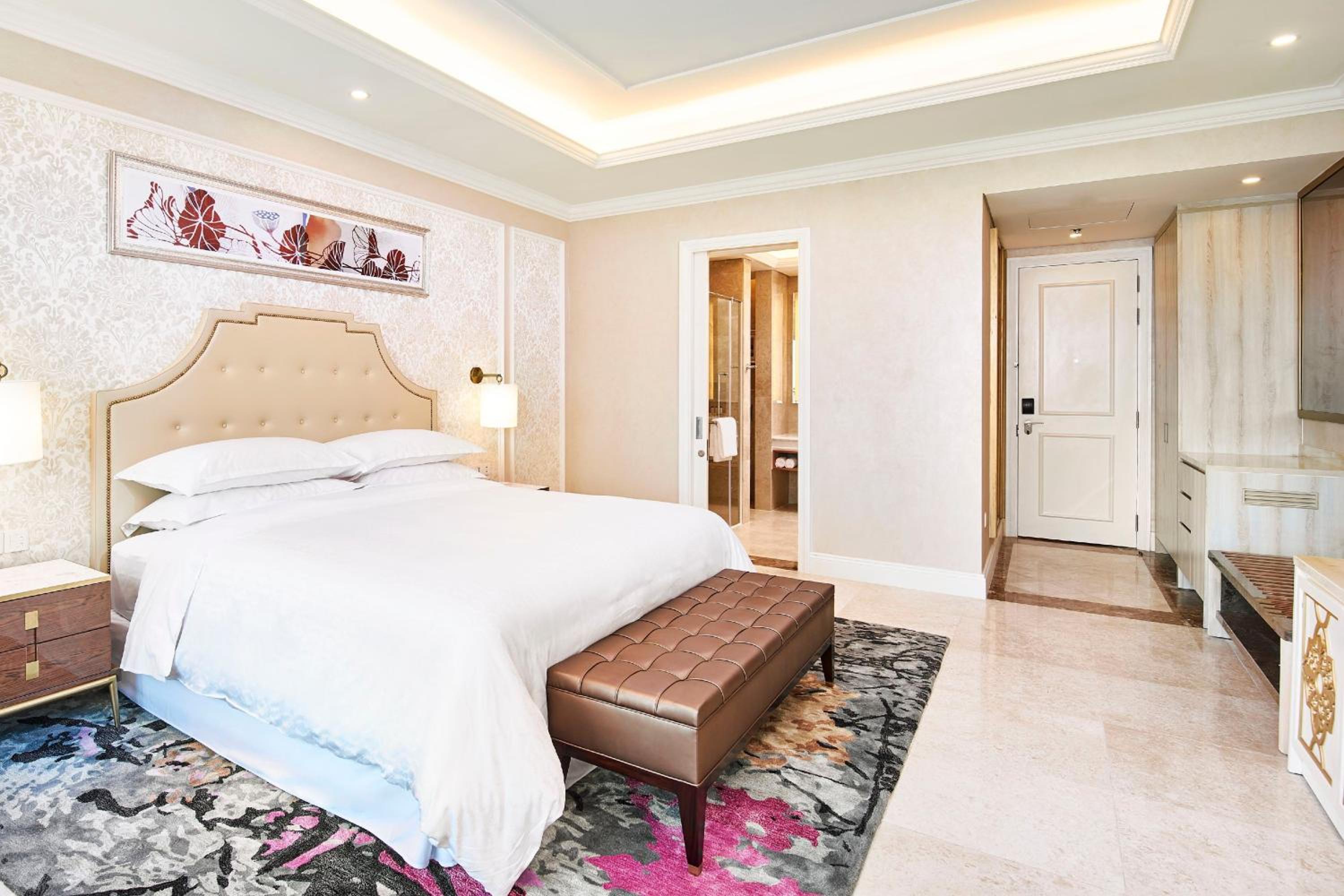 Sheraton Grand Danang Beach Resort & Spa