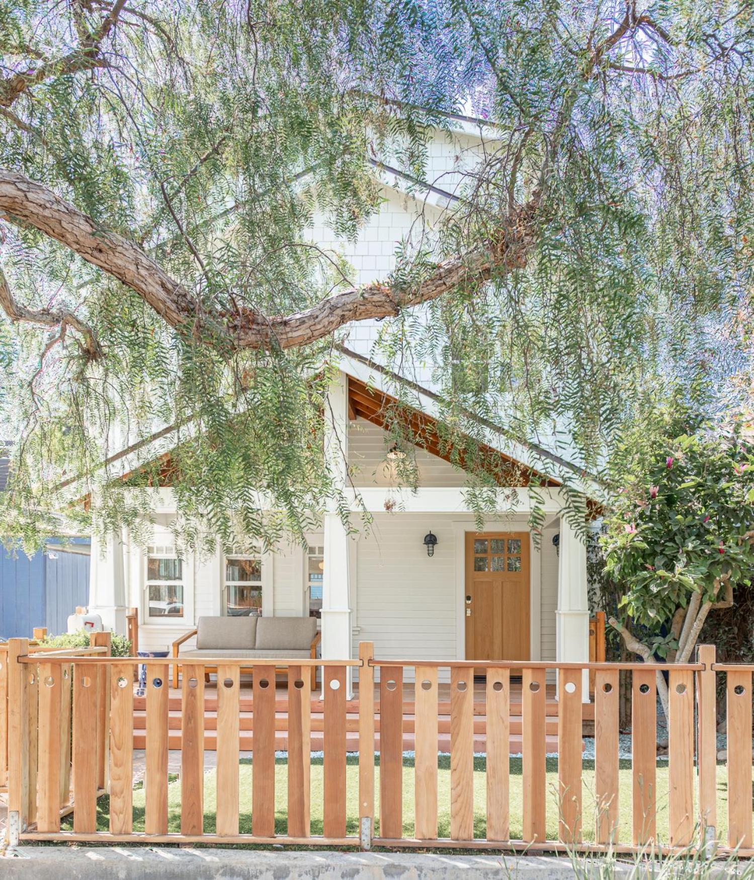 Walk to Venice Beach from Luxury home