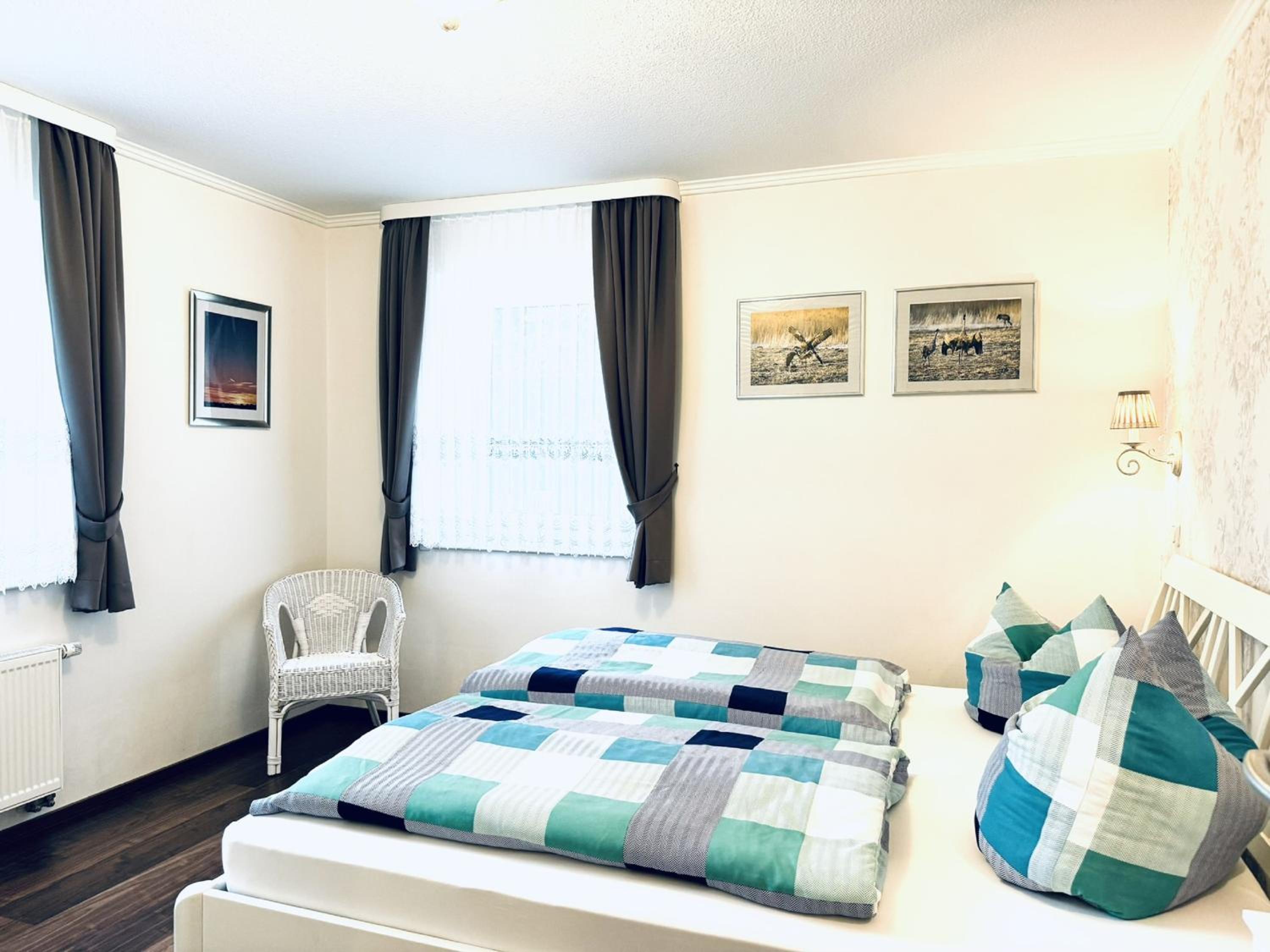 F-1112 Ferienwohnung Lobbe FeWo 02 strandnah, Garten