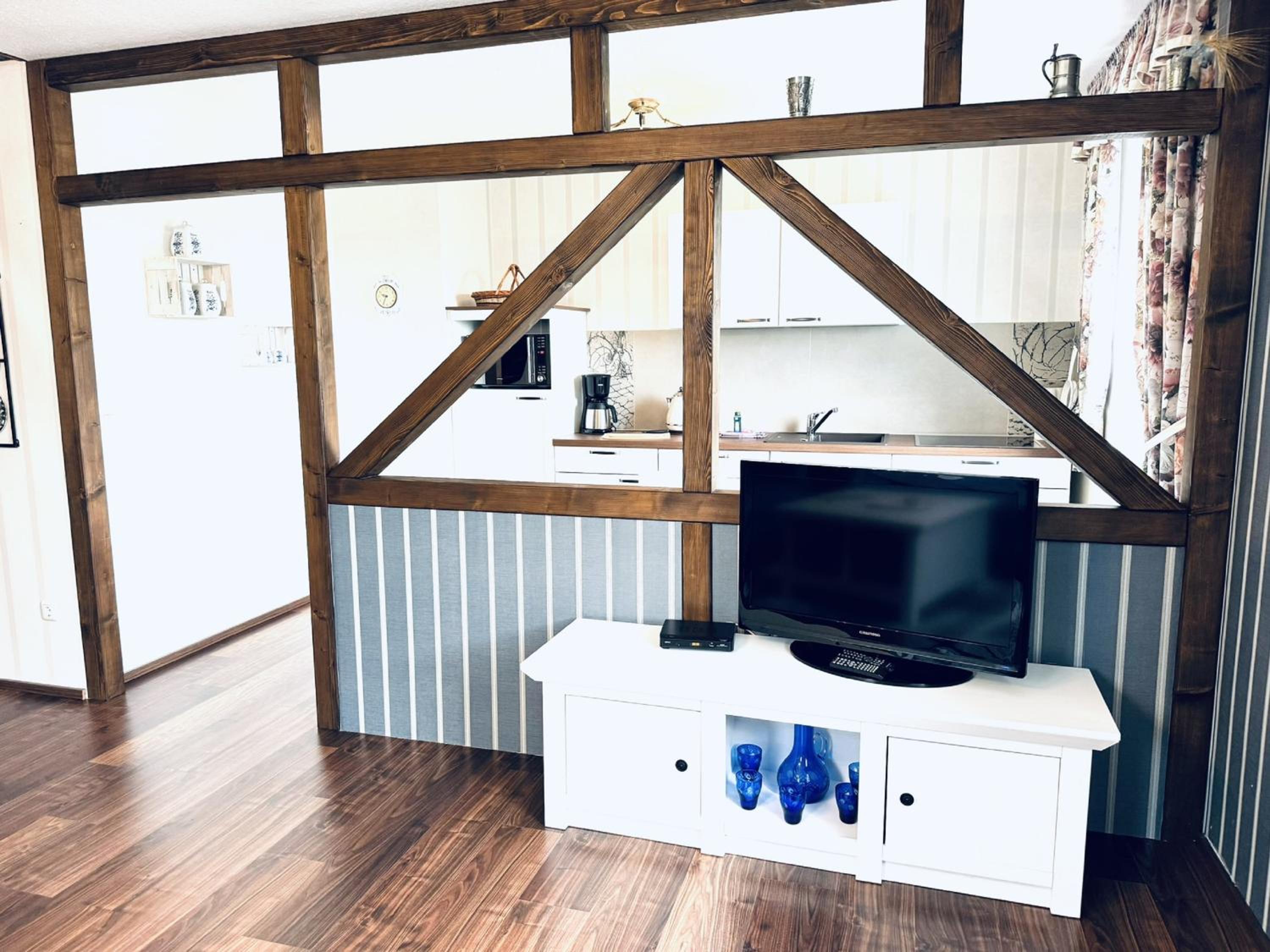 F-1112 Ferienwohnung Lobbe FeWo 03 strandnah, Garten