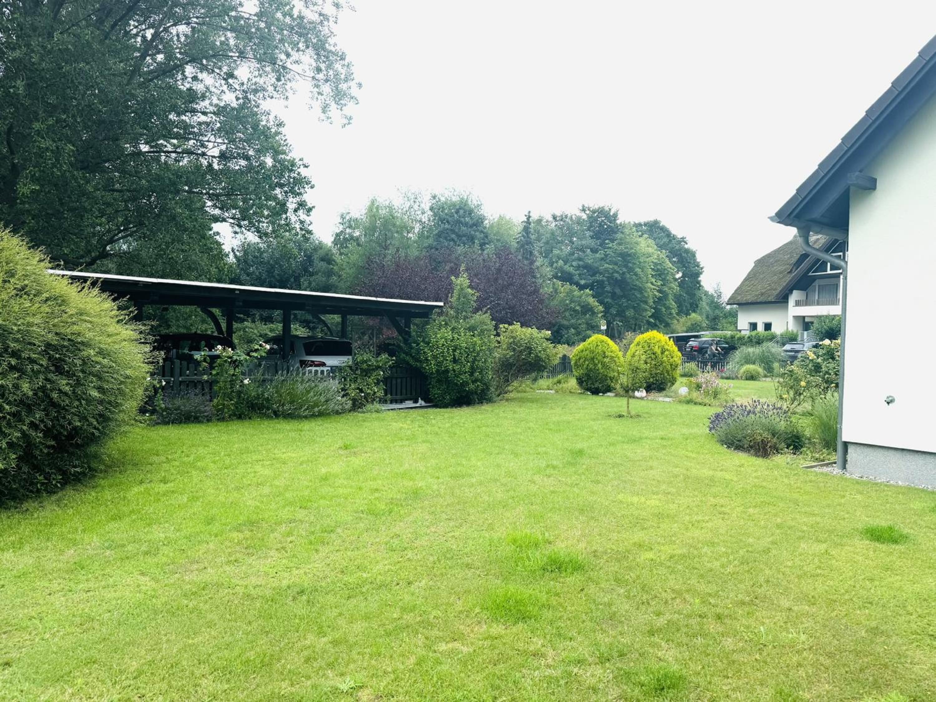 F-1112 Ferienwohnung Lobbe FeWo 03 strandnah, Garten