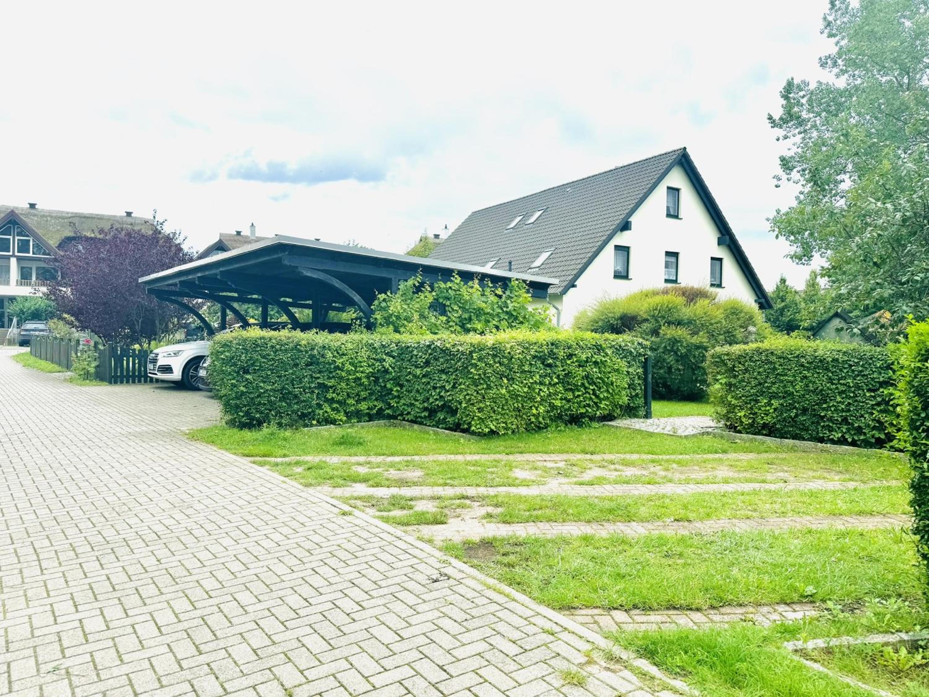 F-1112 Ferienwohnung Lobbe FeWo 04 strandnah, Garten