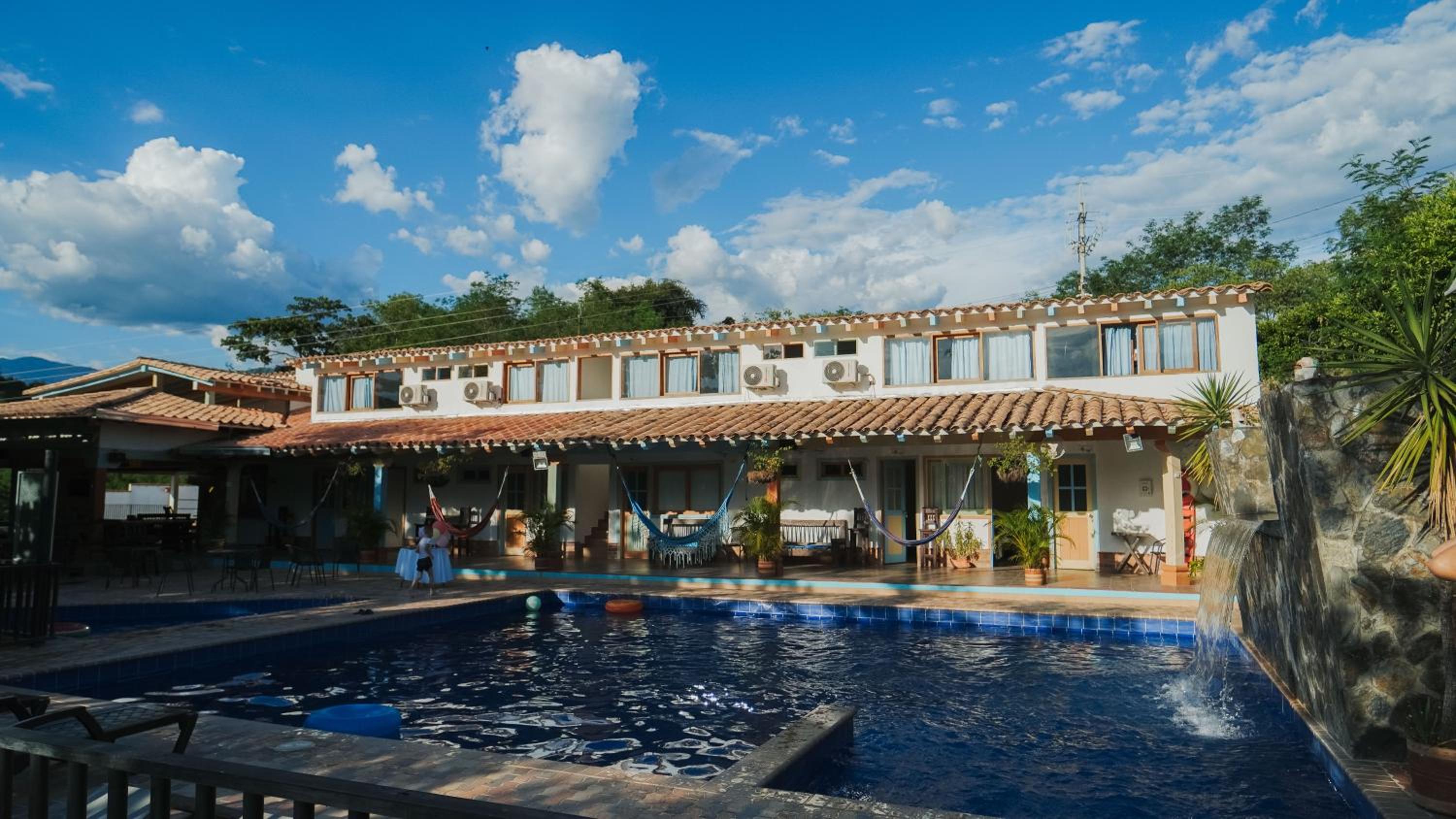 Hotel Bosque Blue - Image 1