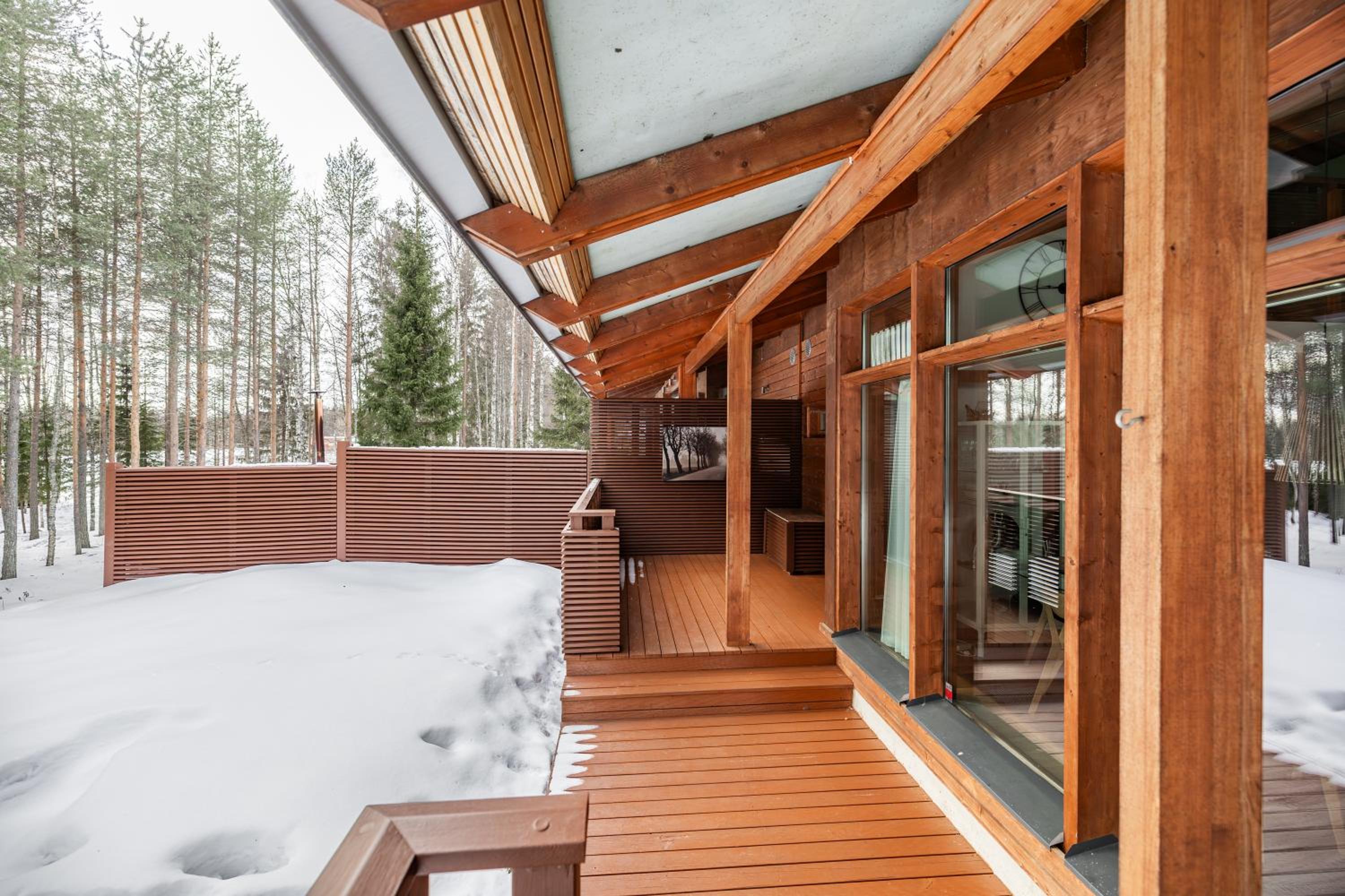 Arctic Wooden City Suite I