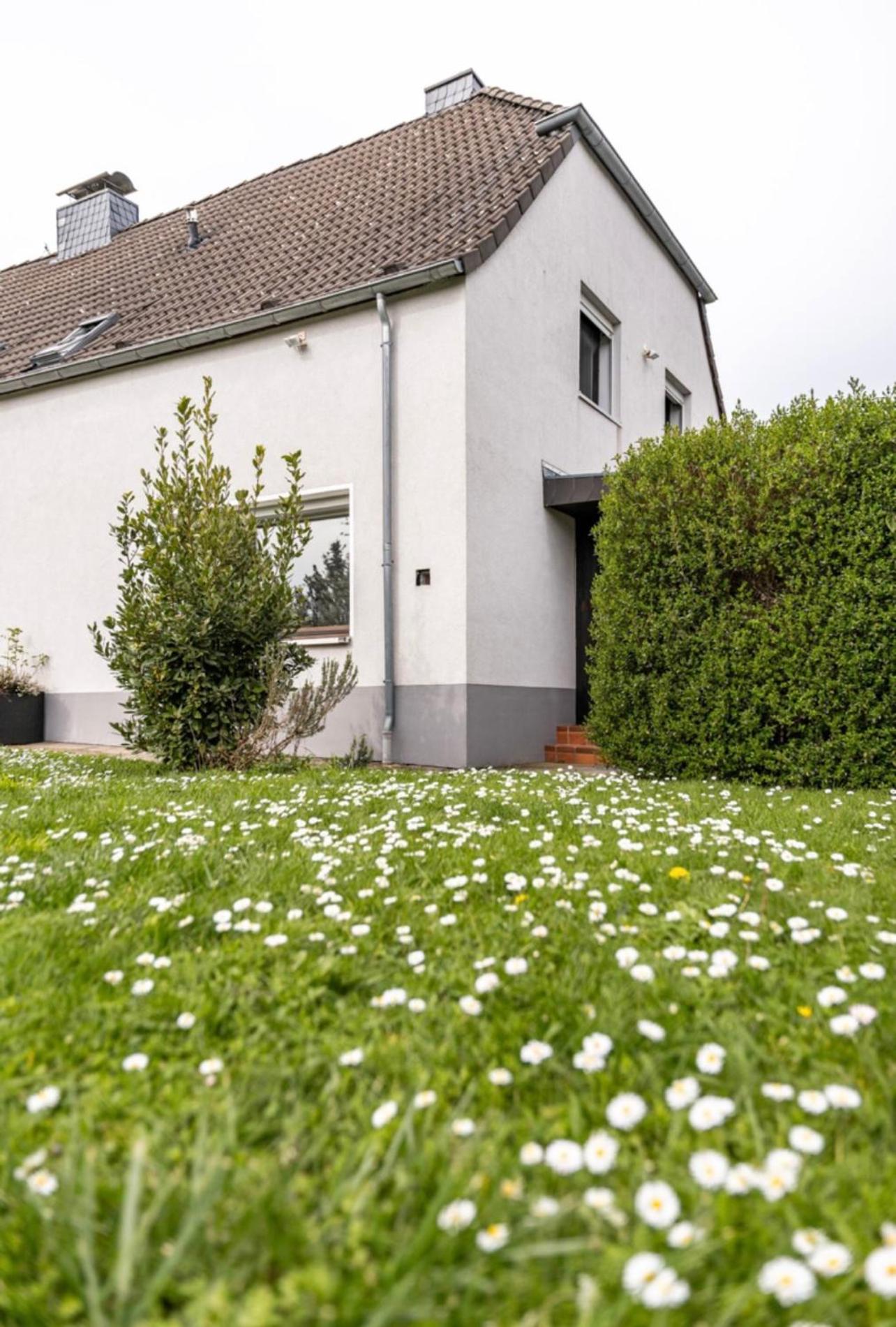 Haus 6 Pers mit Garten 15 min zur Messe Düsseldorf