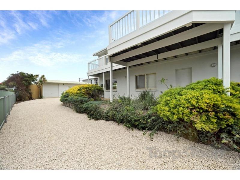 Breezes at Hayborough - Coastal beach house and pet friendly