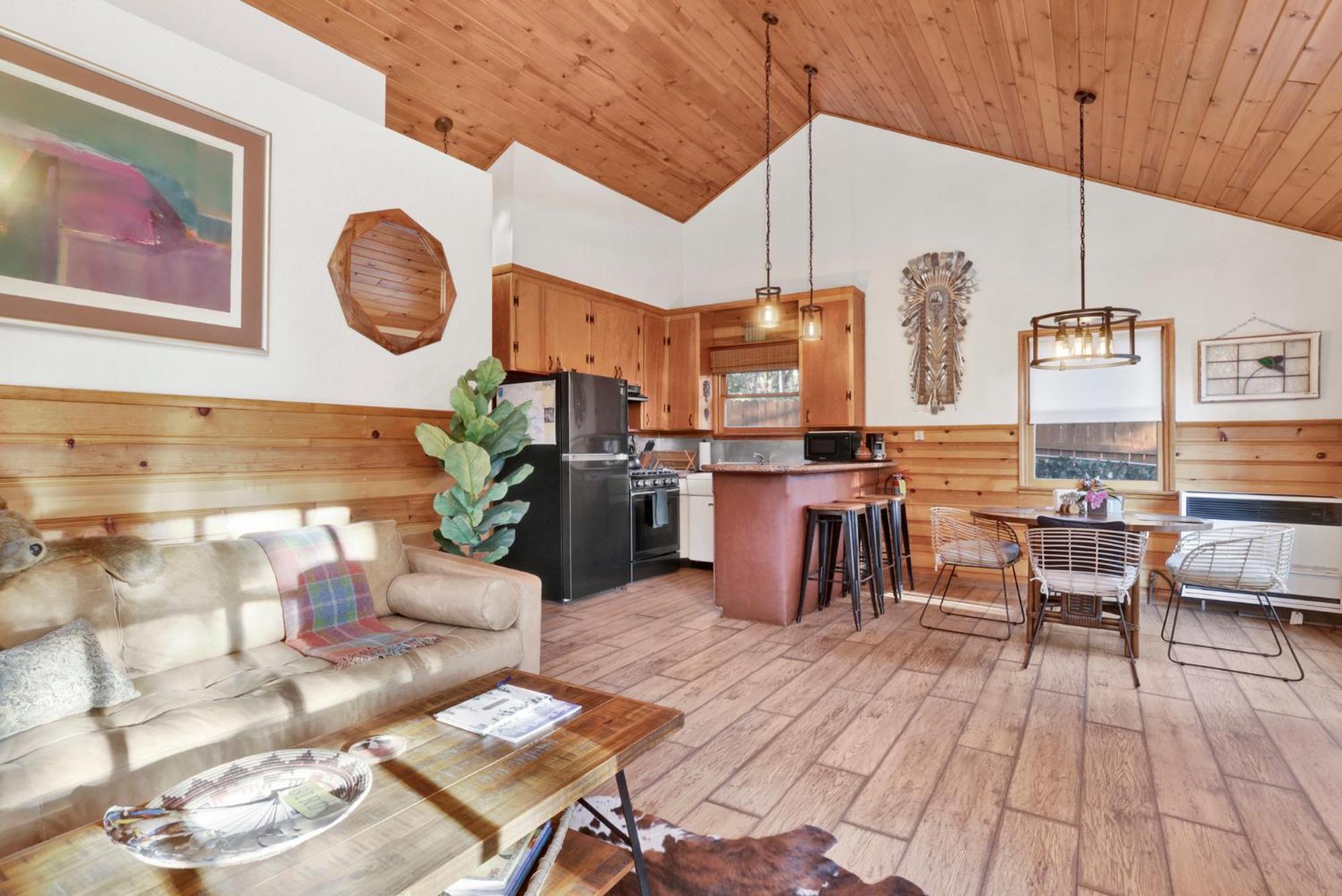 The nest on towne trail #2480
