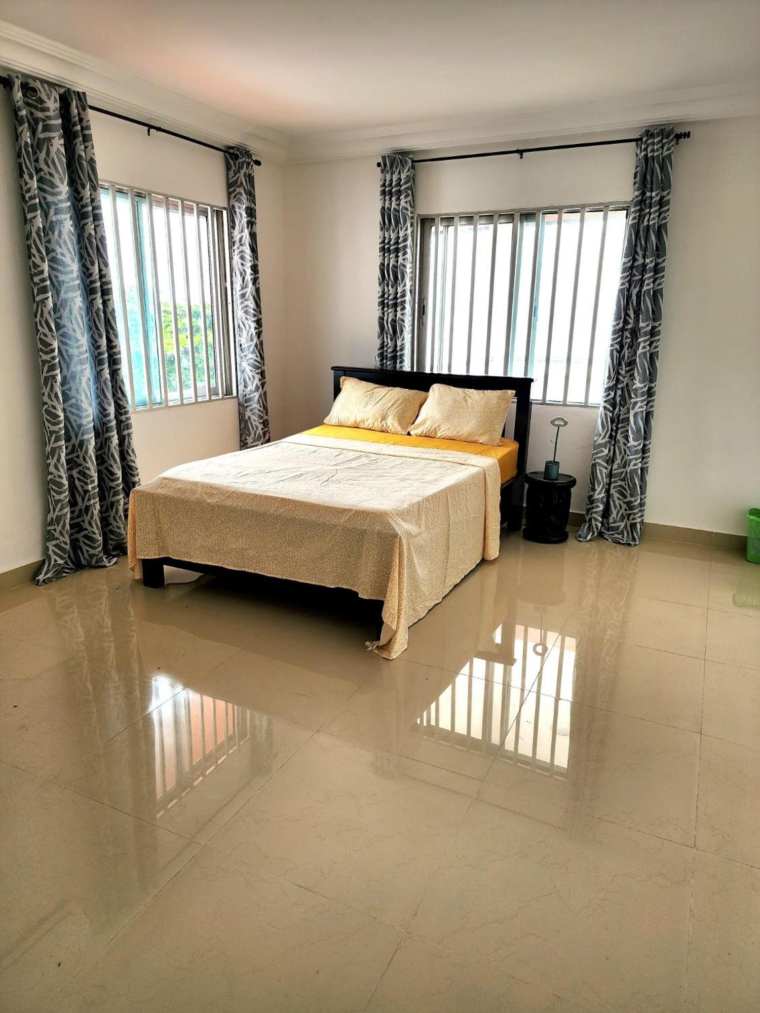 Ocean Front Villa, Ngeme