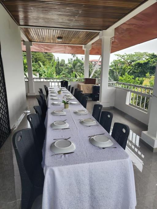 Ocean Front Villa, Ngeme