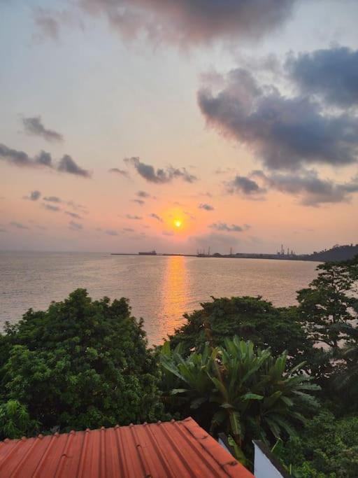 Ocean Front Villa, Ngeme